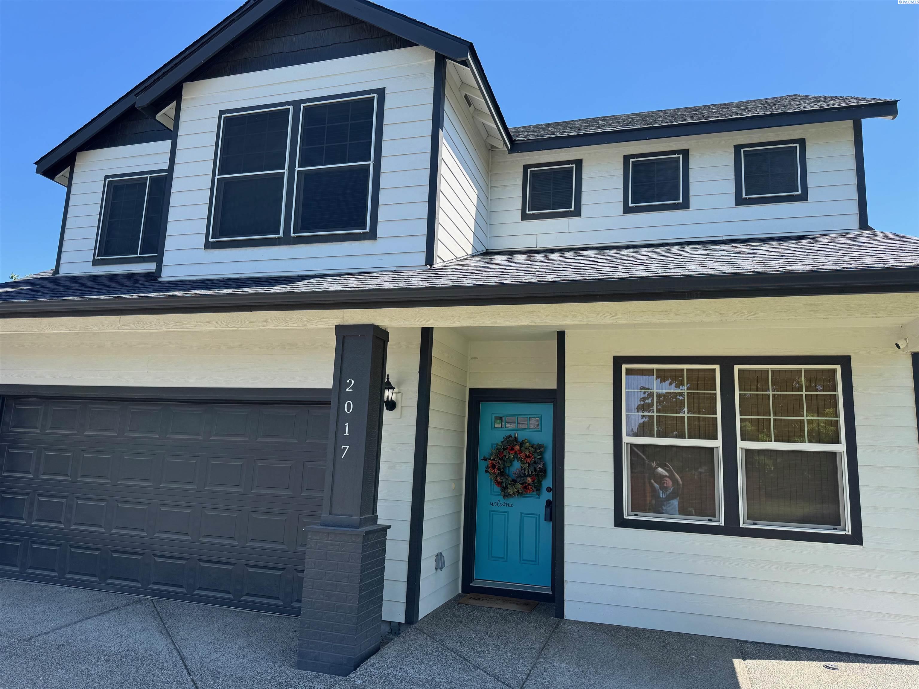 2017 Tweedt St, Kennewick, WA 99338