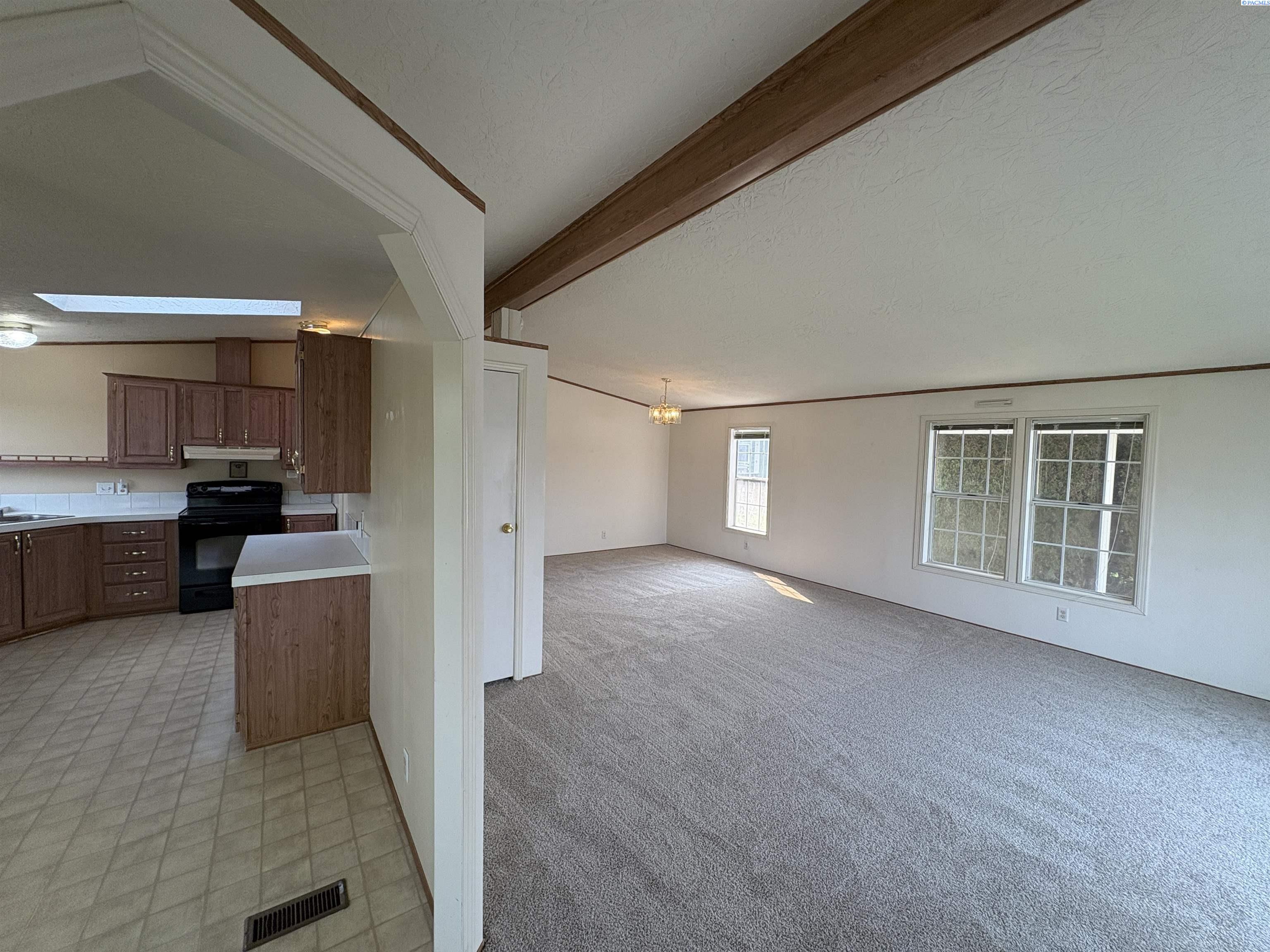 312 S Columbia Center Blvd #85 #85, Kennewick, WA 99336
