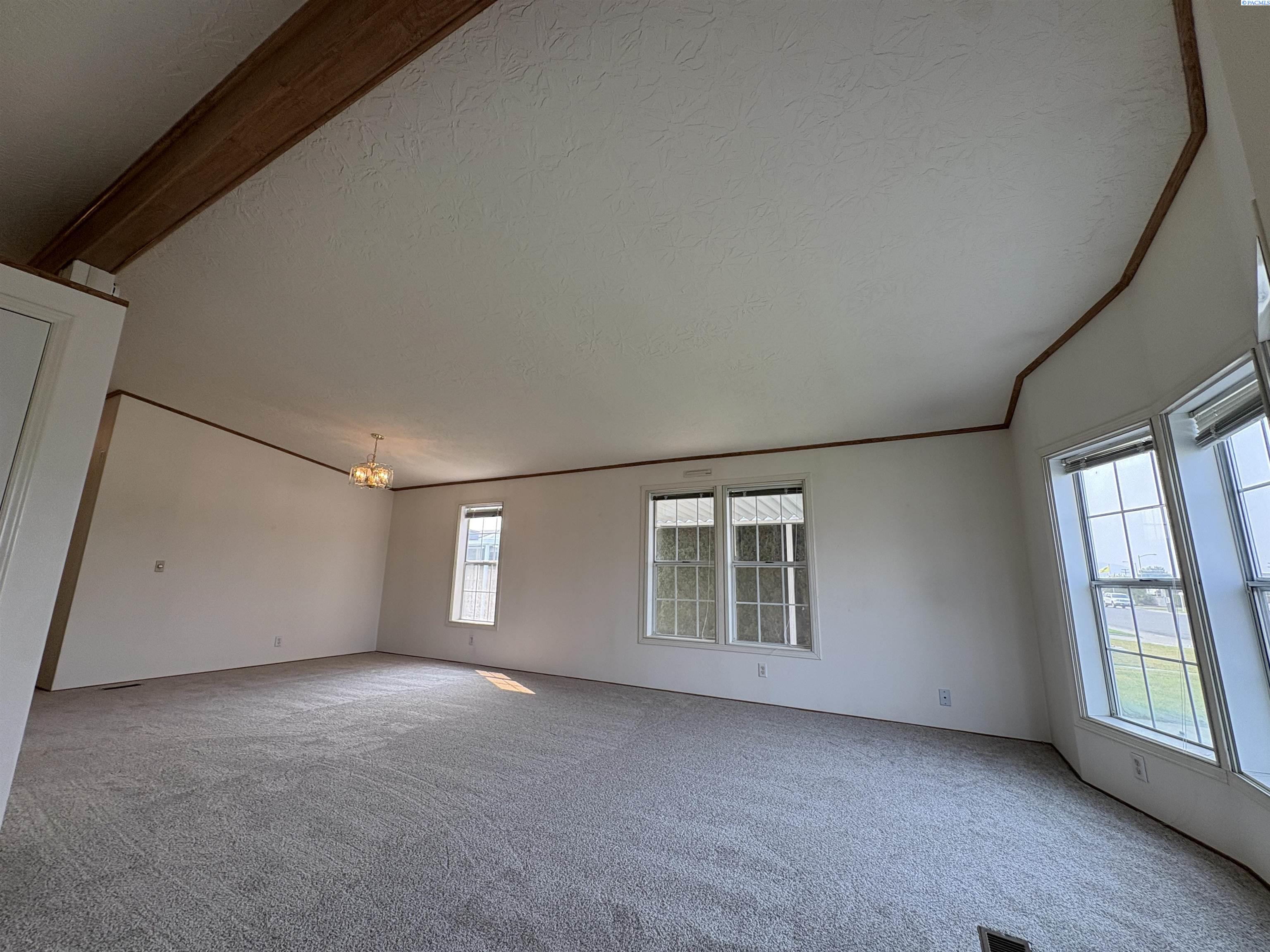 312 S Columbia Center Blvd #85 #85, Kennewick, WA 99336