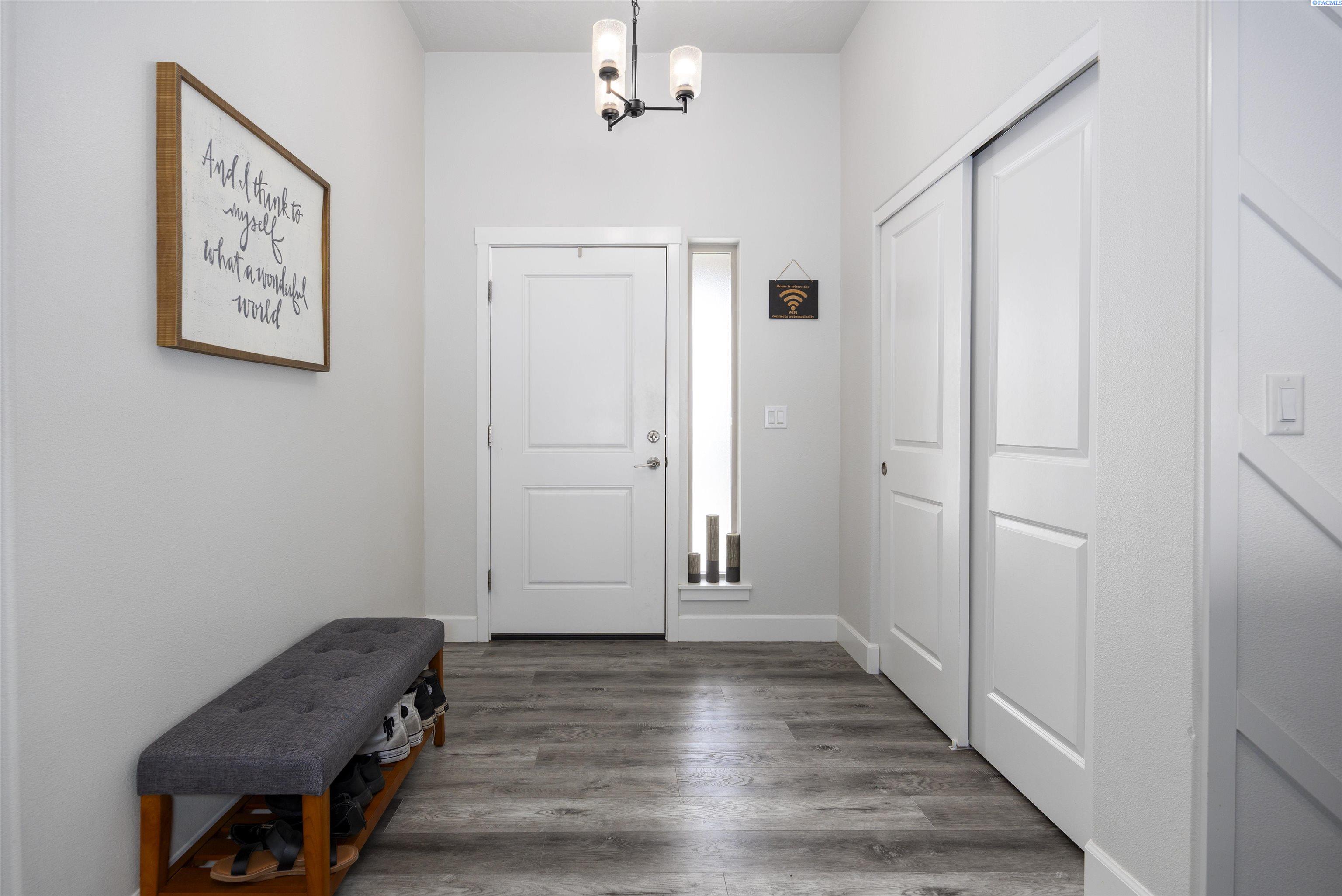 6020 32nd Ct, Kennewick, WA 99338