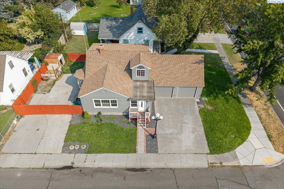 1220 Kennewick Ave, Kennewick, WA 99336