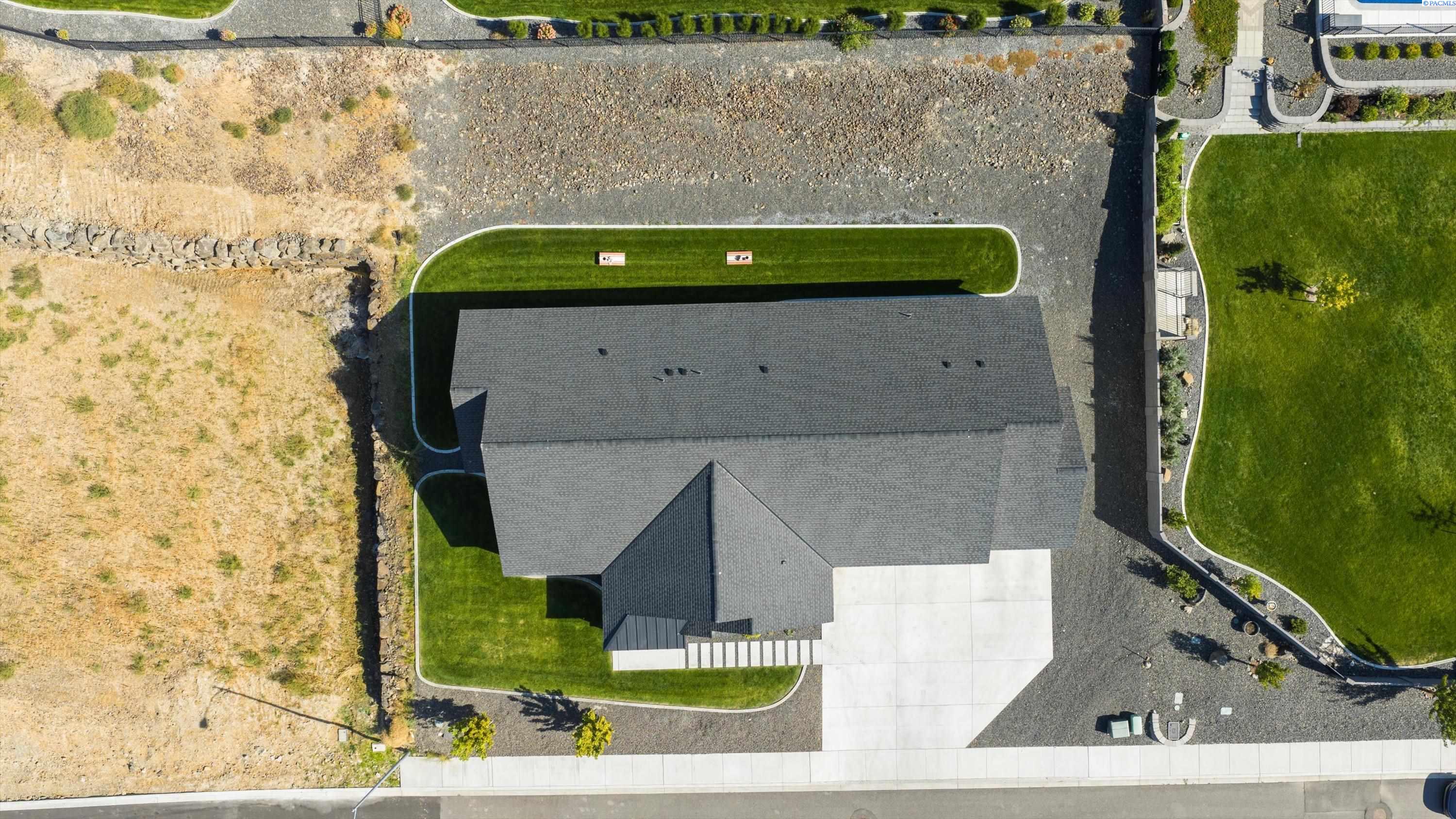 2287 Alaska St, Kennewick, WA 99338