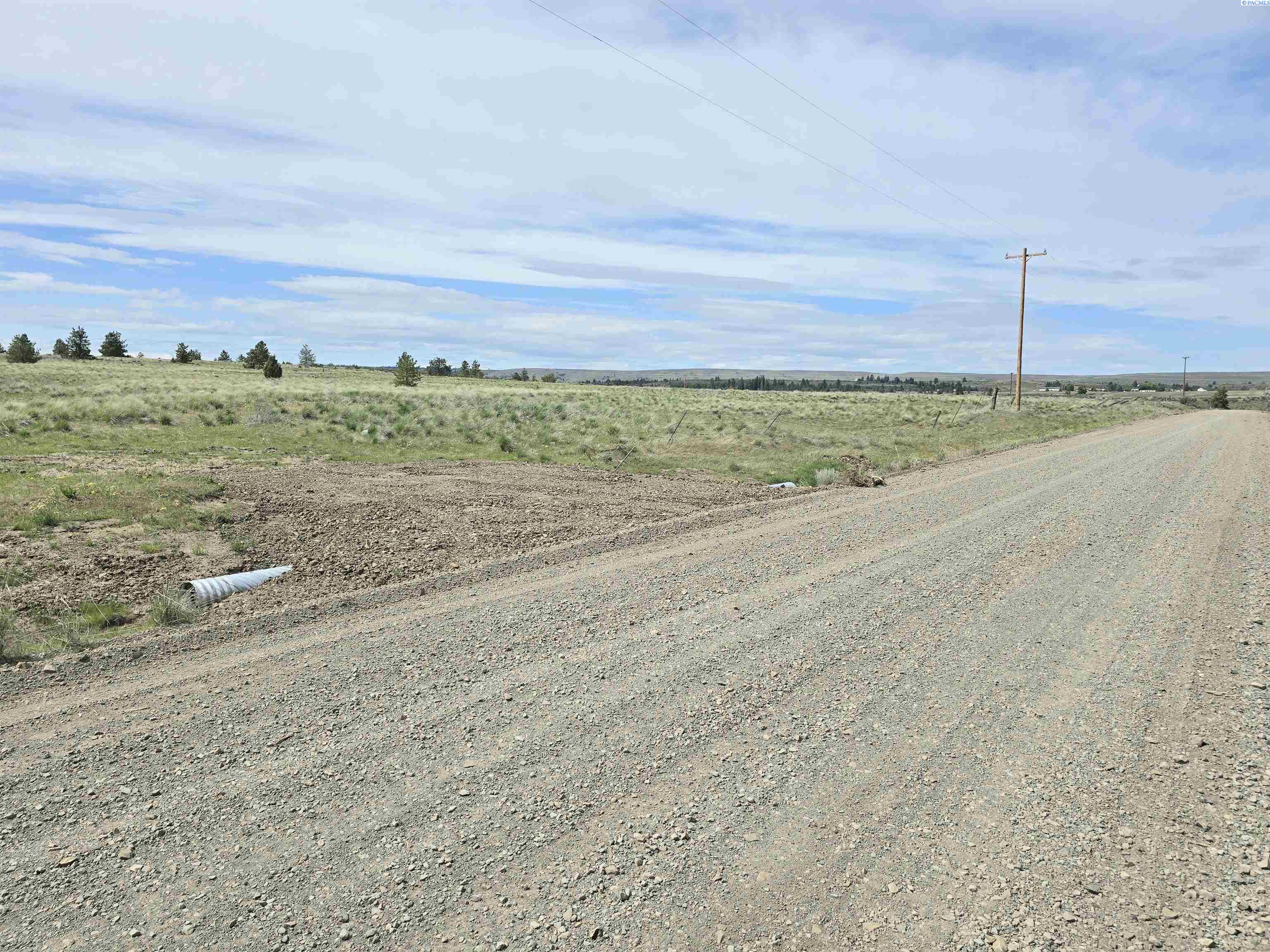 Homes for sale in Bickleton, WA | 149 Middle Rd, Bickleton, WA 99322 | MLS# 288006