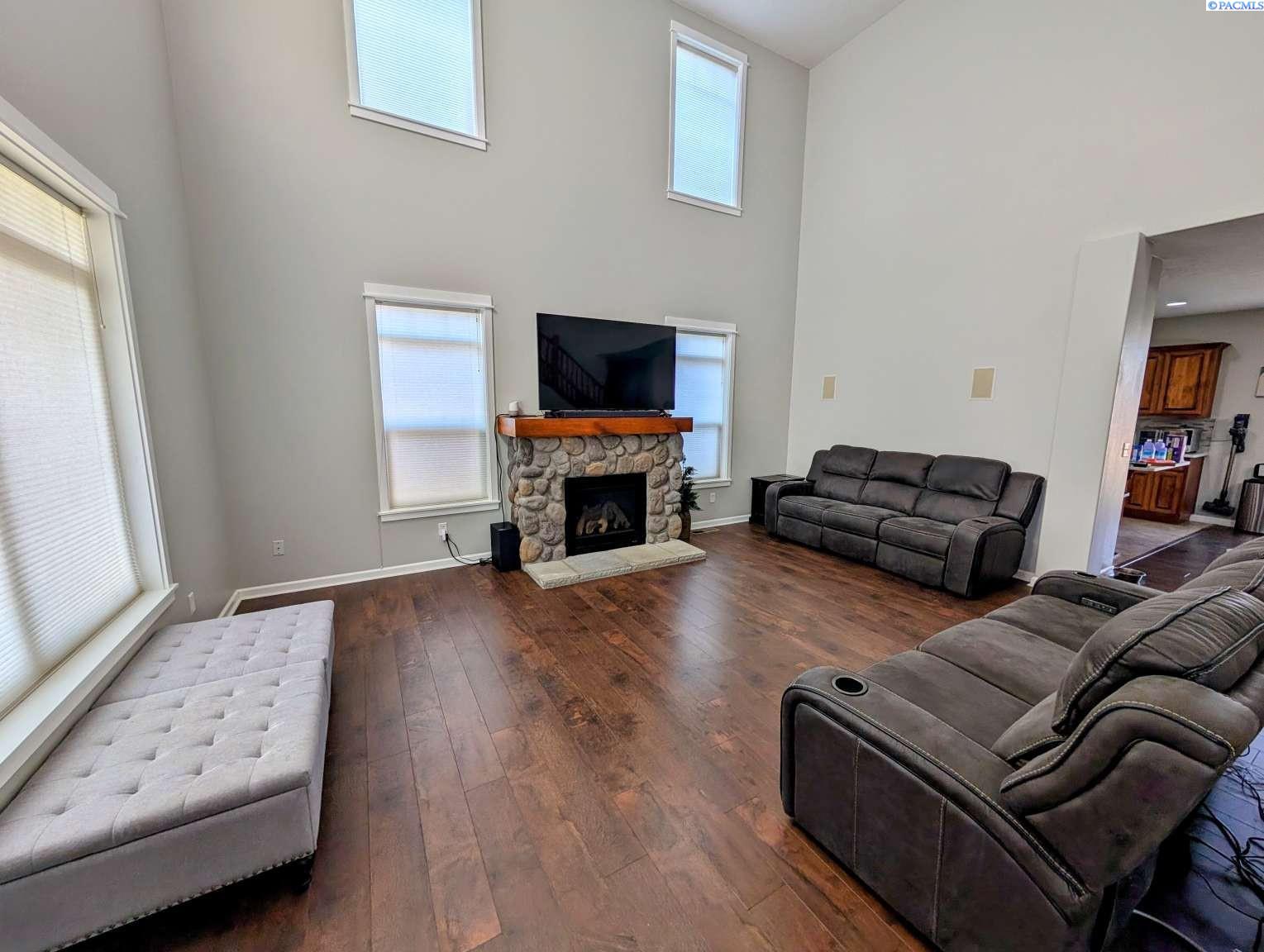 6313 Balmoral , Pasco, WA 99301