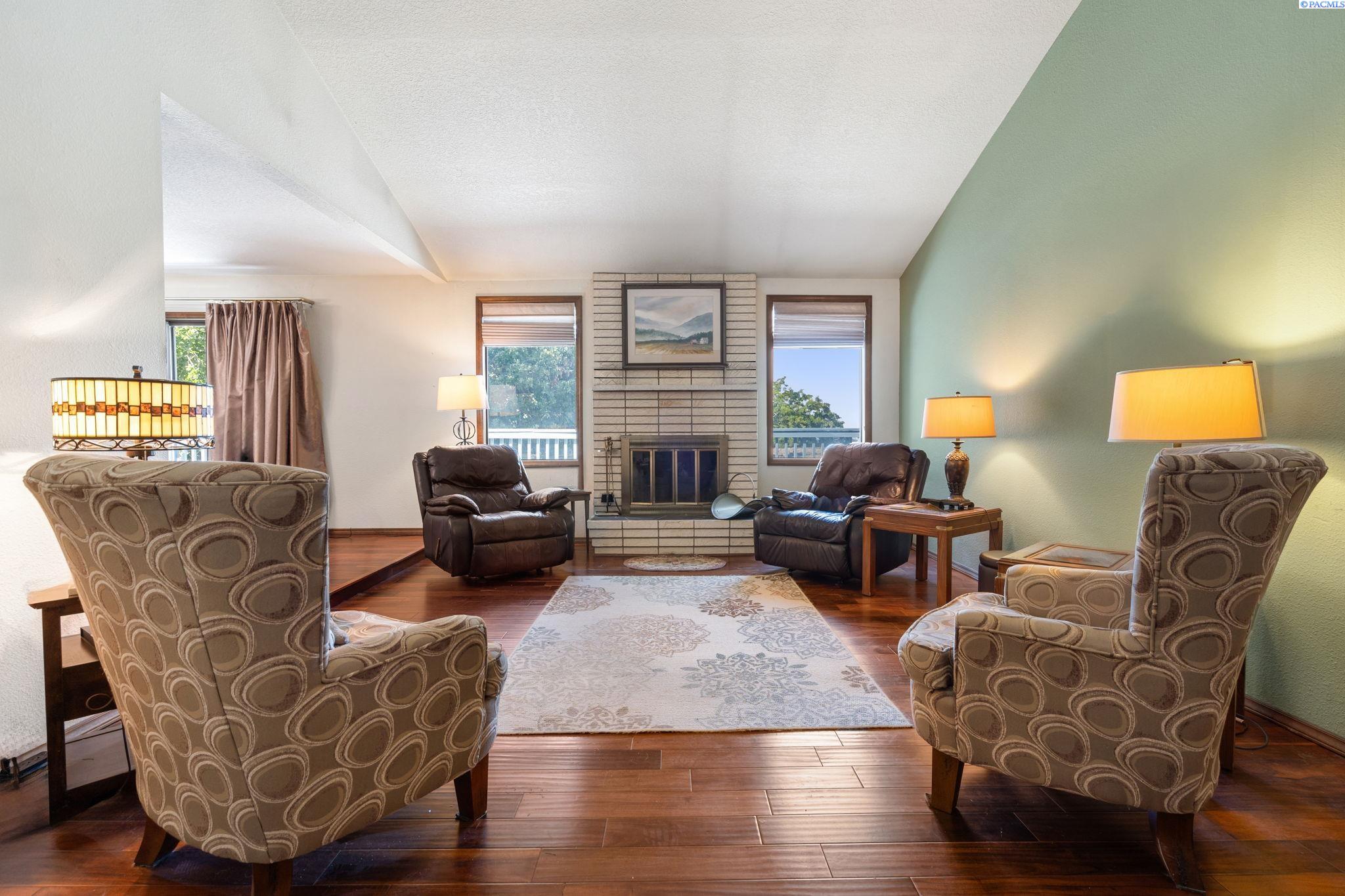 5500 W 26th Ave, Kennewick, WA 99338