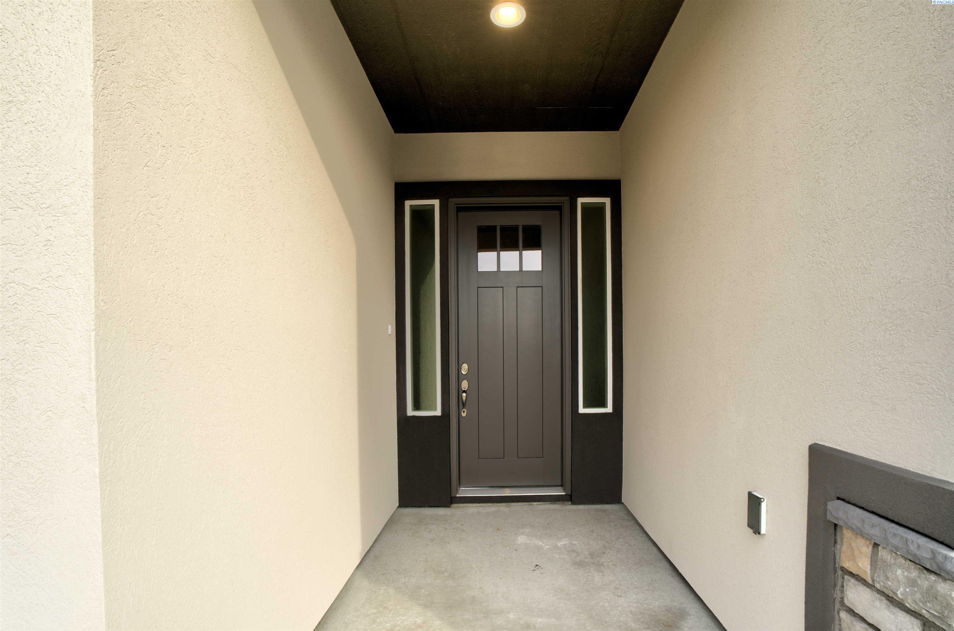 1070 N Grant Pl, Kennewick, WA 99336