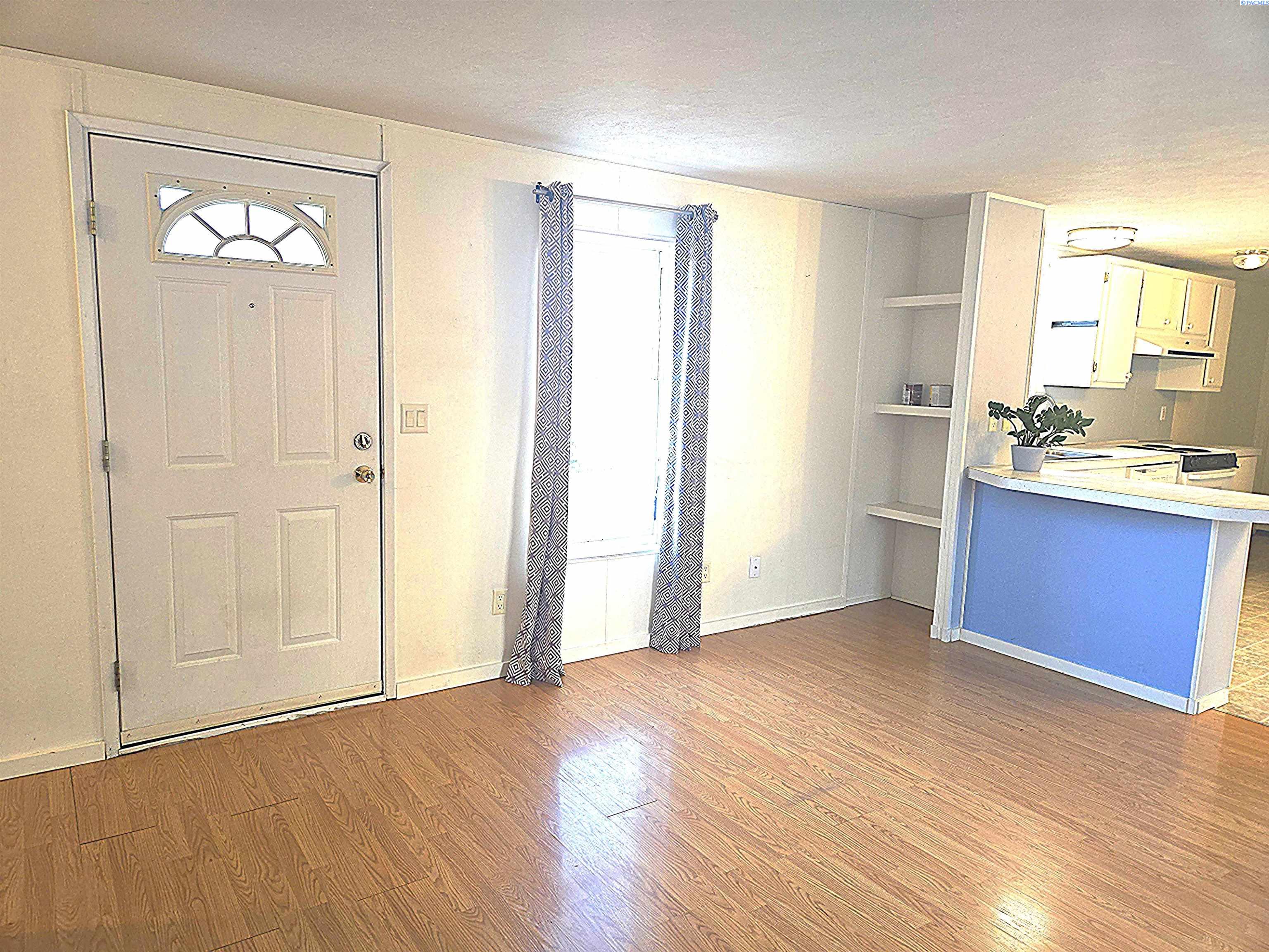 Homes for sale in Pullman, WA | 260 Nw Golden Hills #54, Pullman, WA 99163 | MLS# 288866