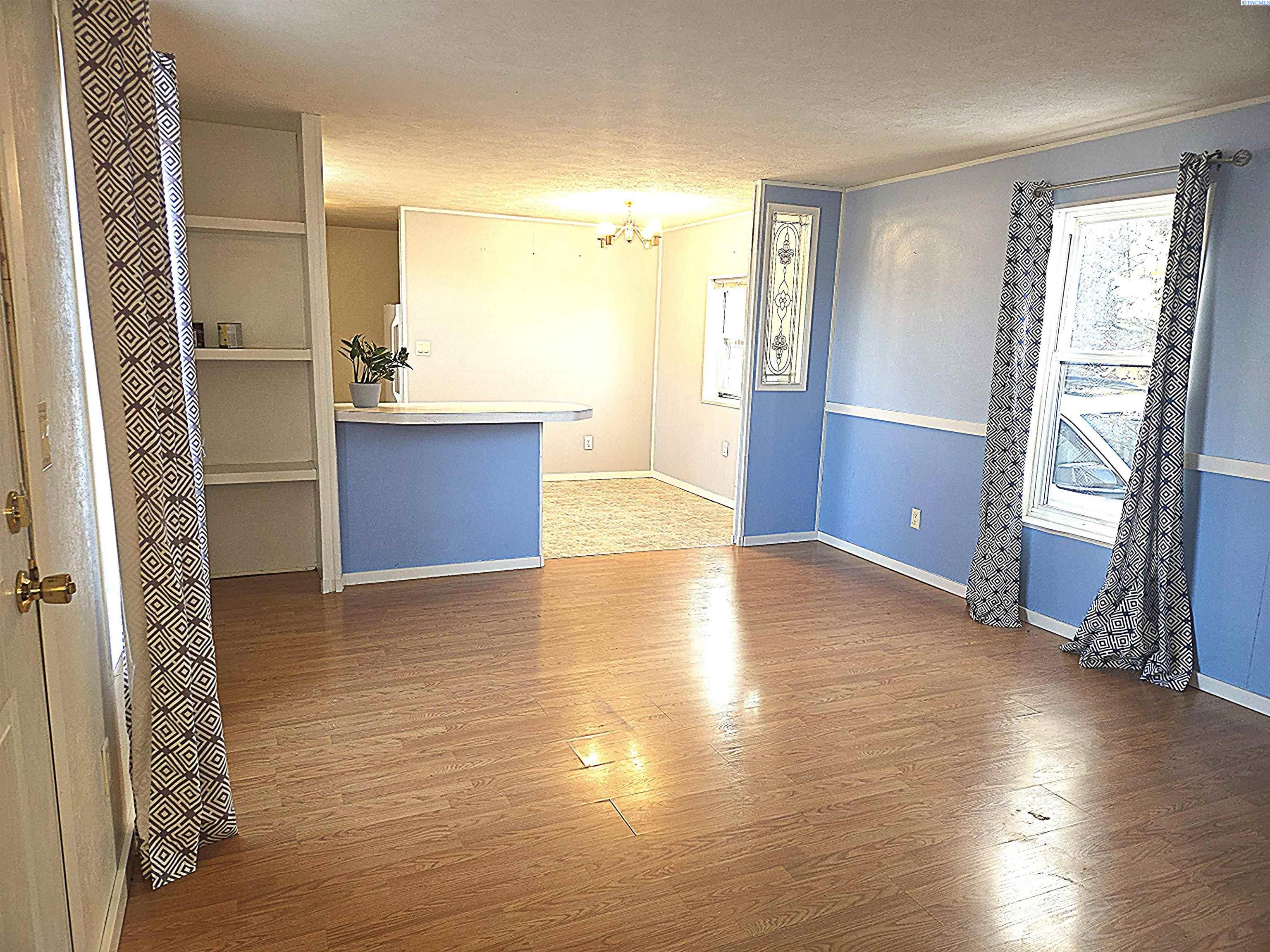 Homes for sale in Pullman, WA | 260 Nw Golden Hills #54, Pullman, WA 99163 | MLS# 288866