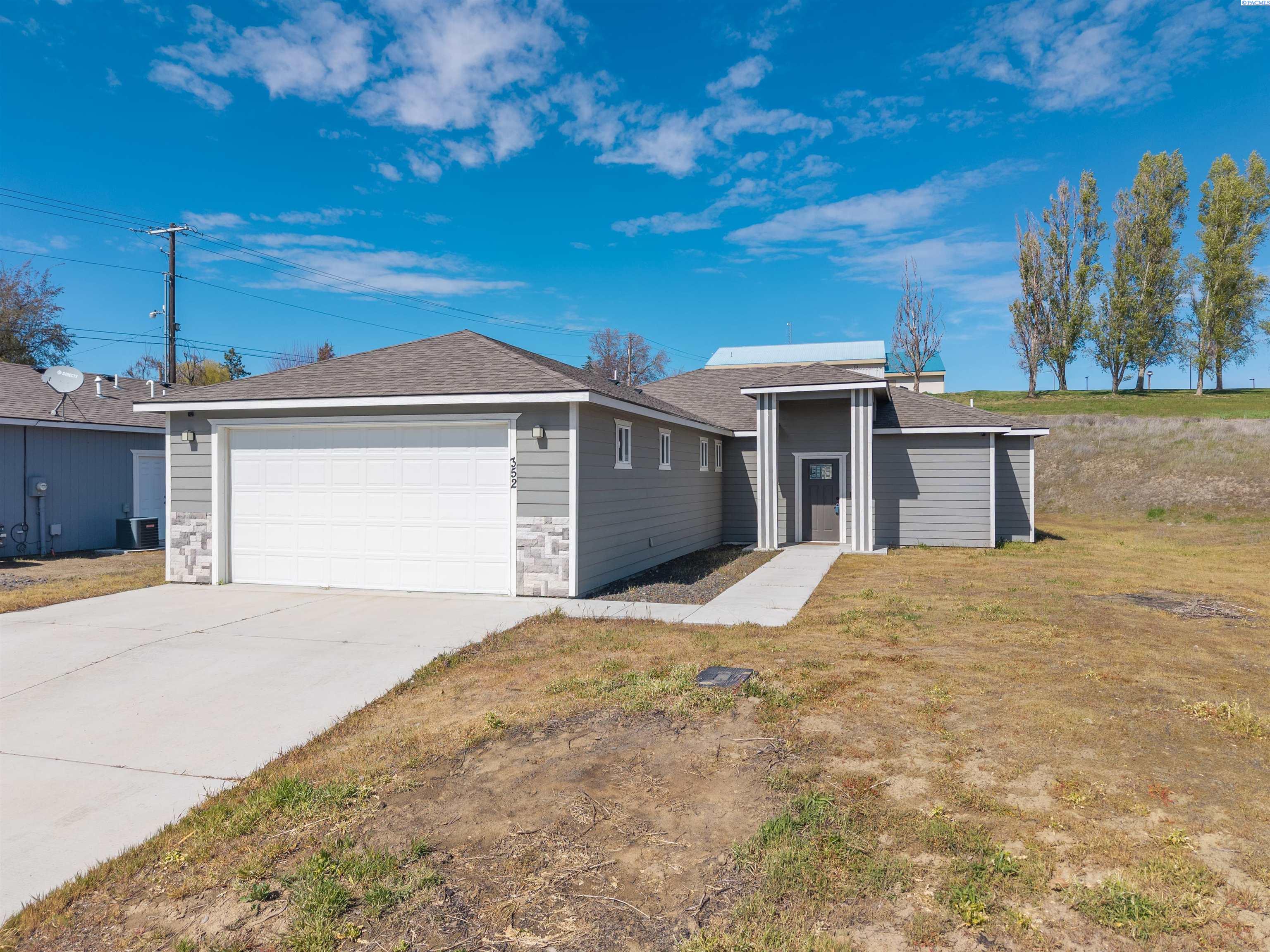 352 Davis St, Connell, WA 99326