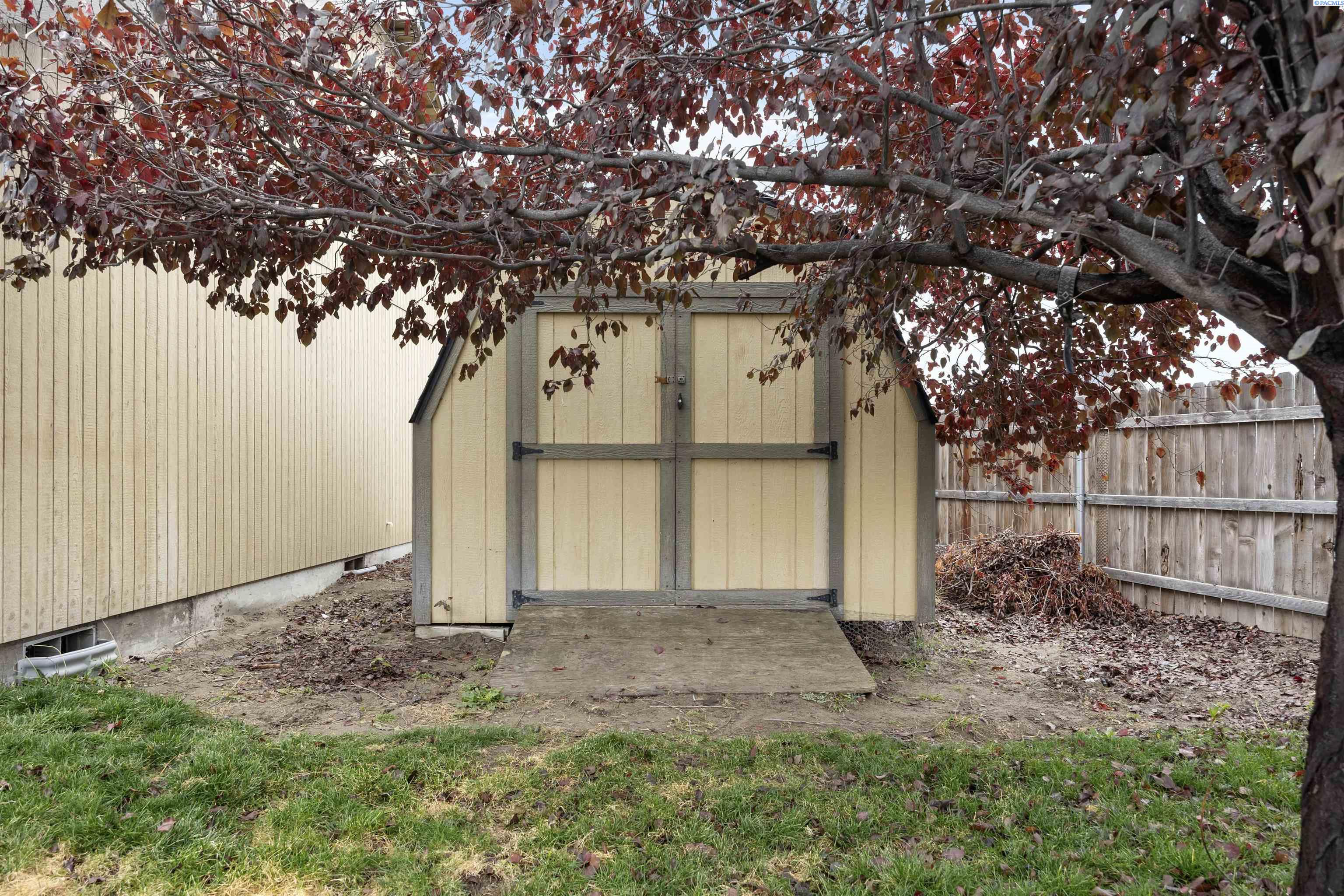 4804 Bragueta Ct, Pasco, WA 99301