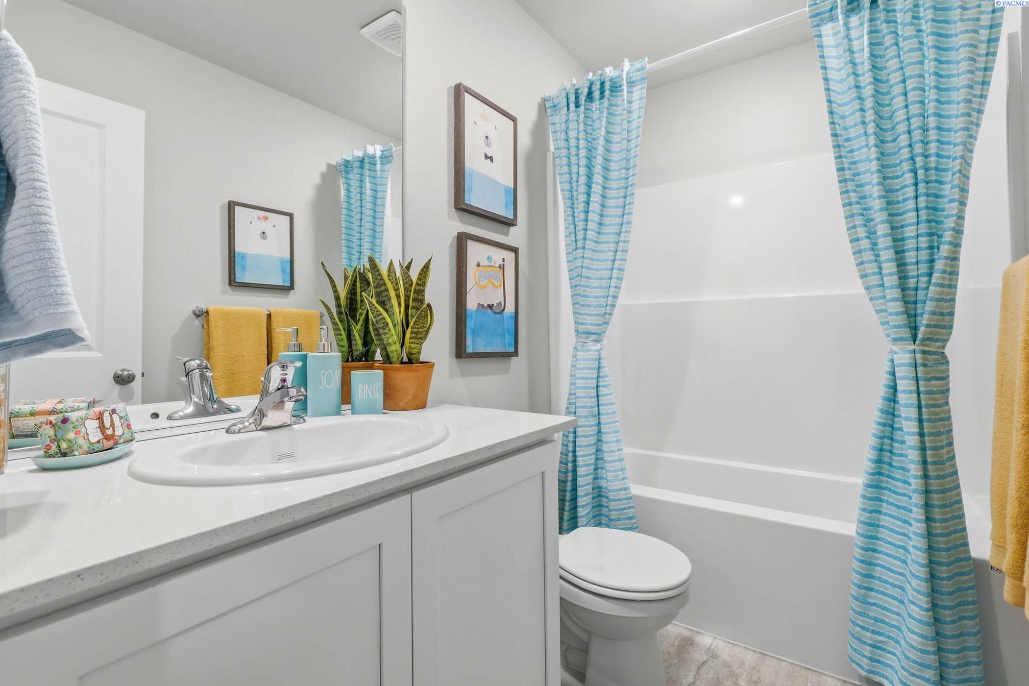 6018 Road 115 , Pasco, WA 99301