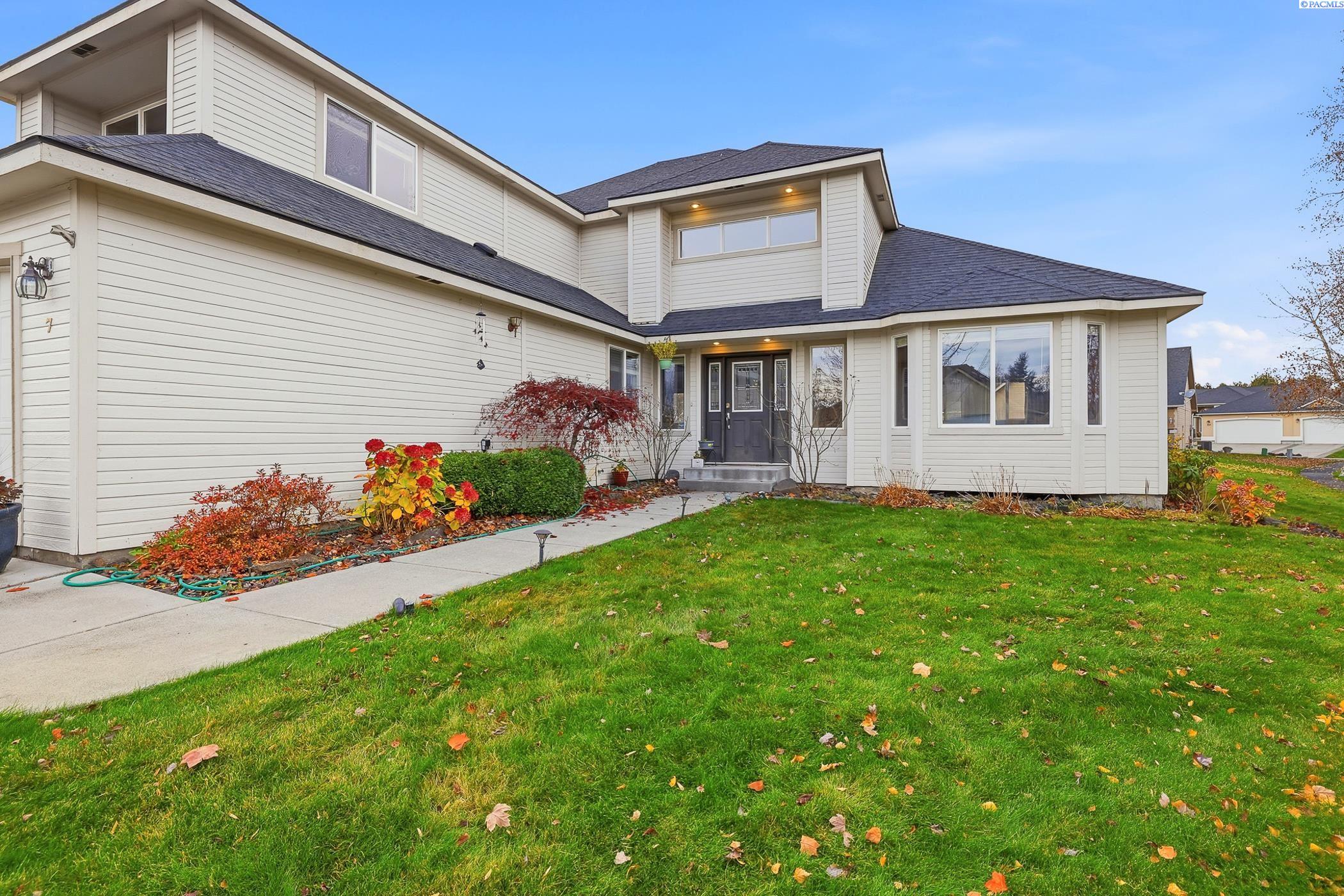 7 Buttercup Ct, Pasco, WA 99301