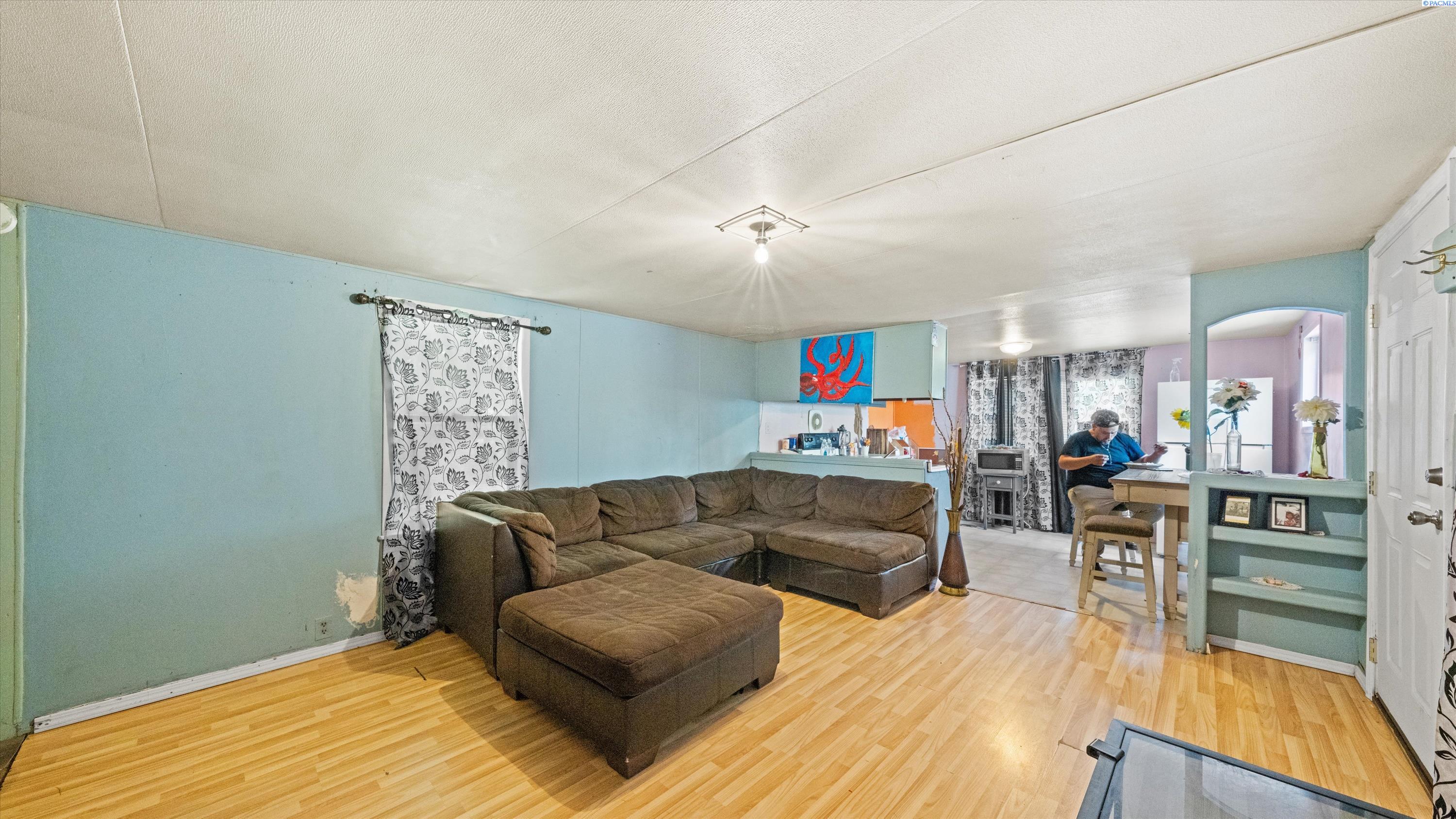 3501 W Windy, Benton City, WA 99320