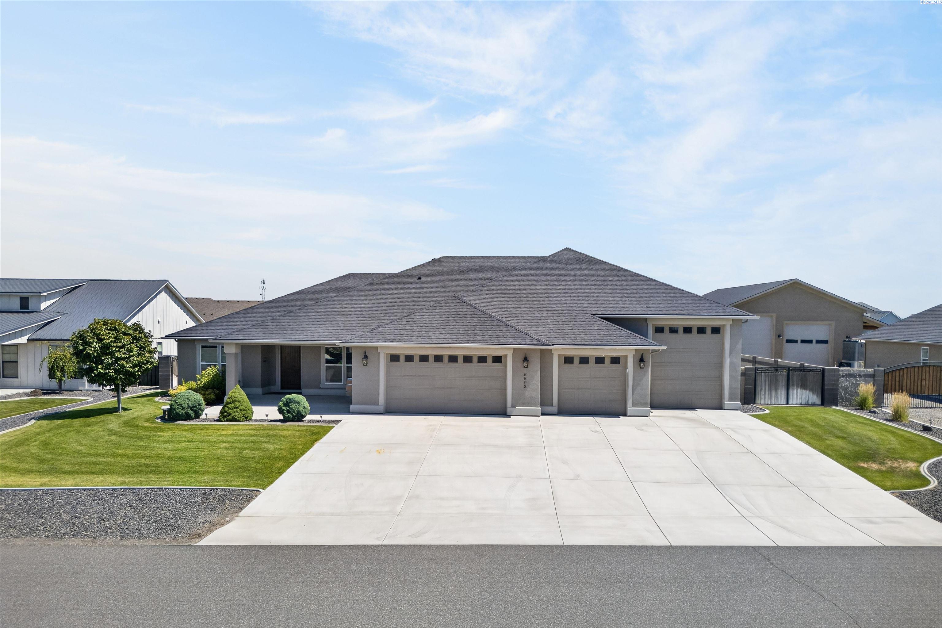 6603 Whetstone Dr, Pasco, WA 99301