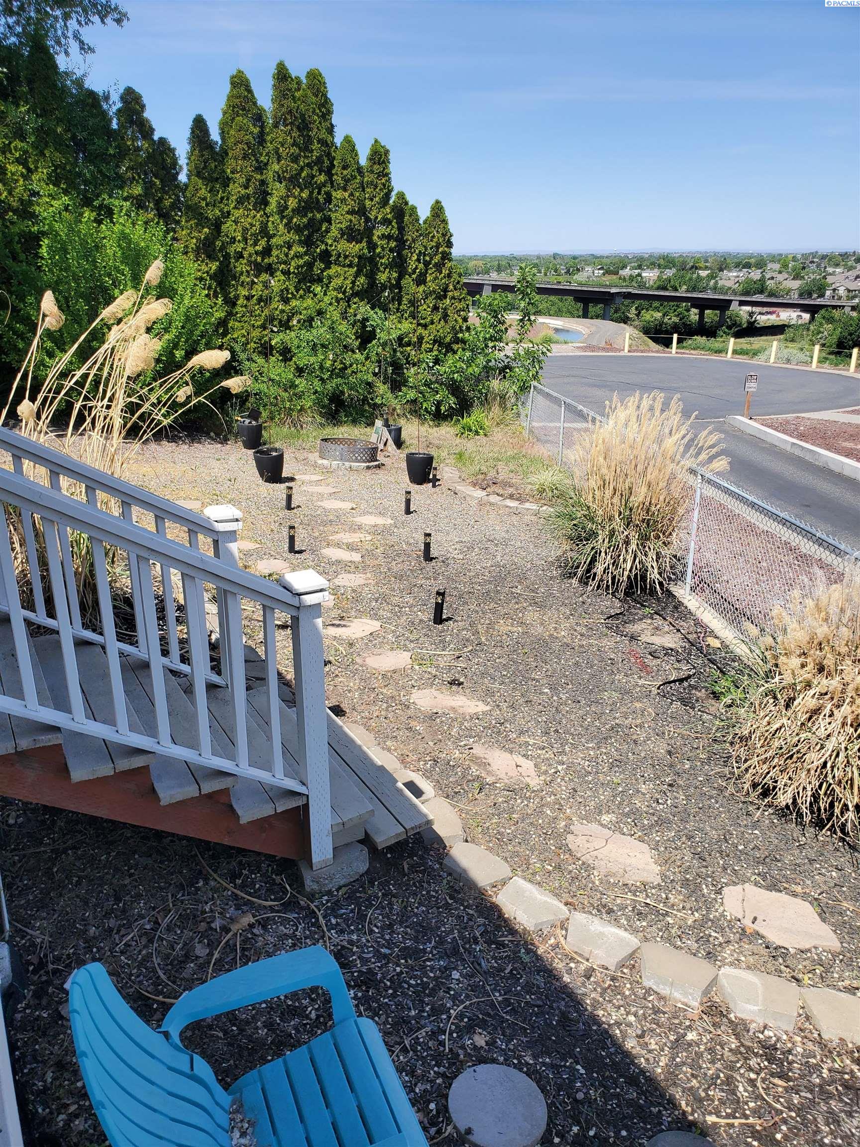 73 Ridgecliff , Richland, WA 99352