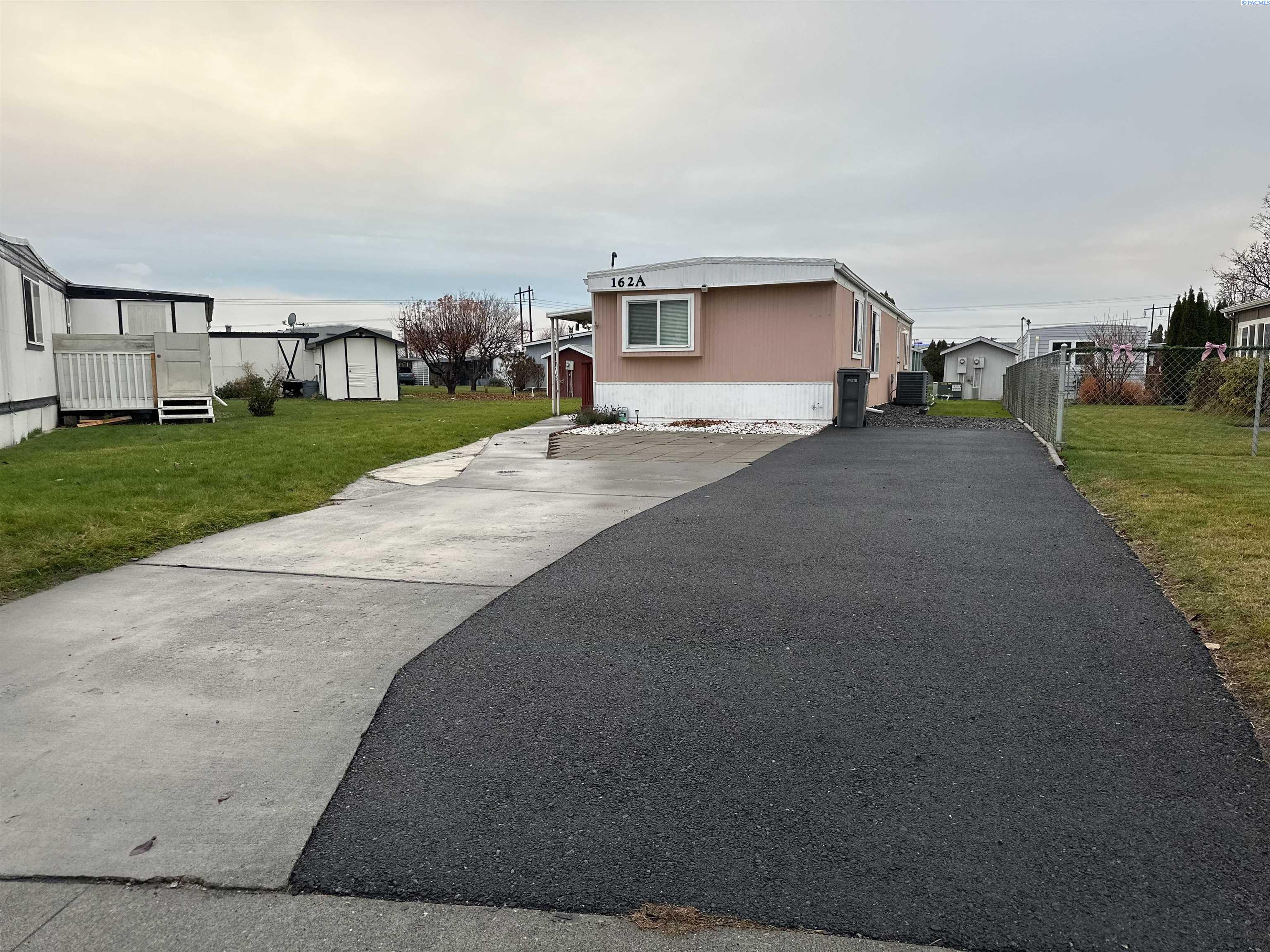 7901 W Clearwater Ave #162a #162a, Kennewick, WA 99336-851