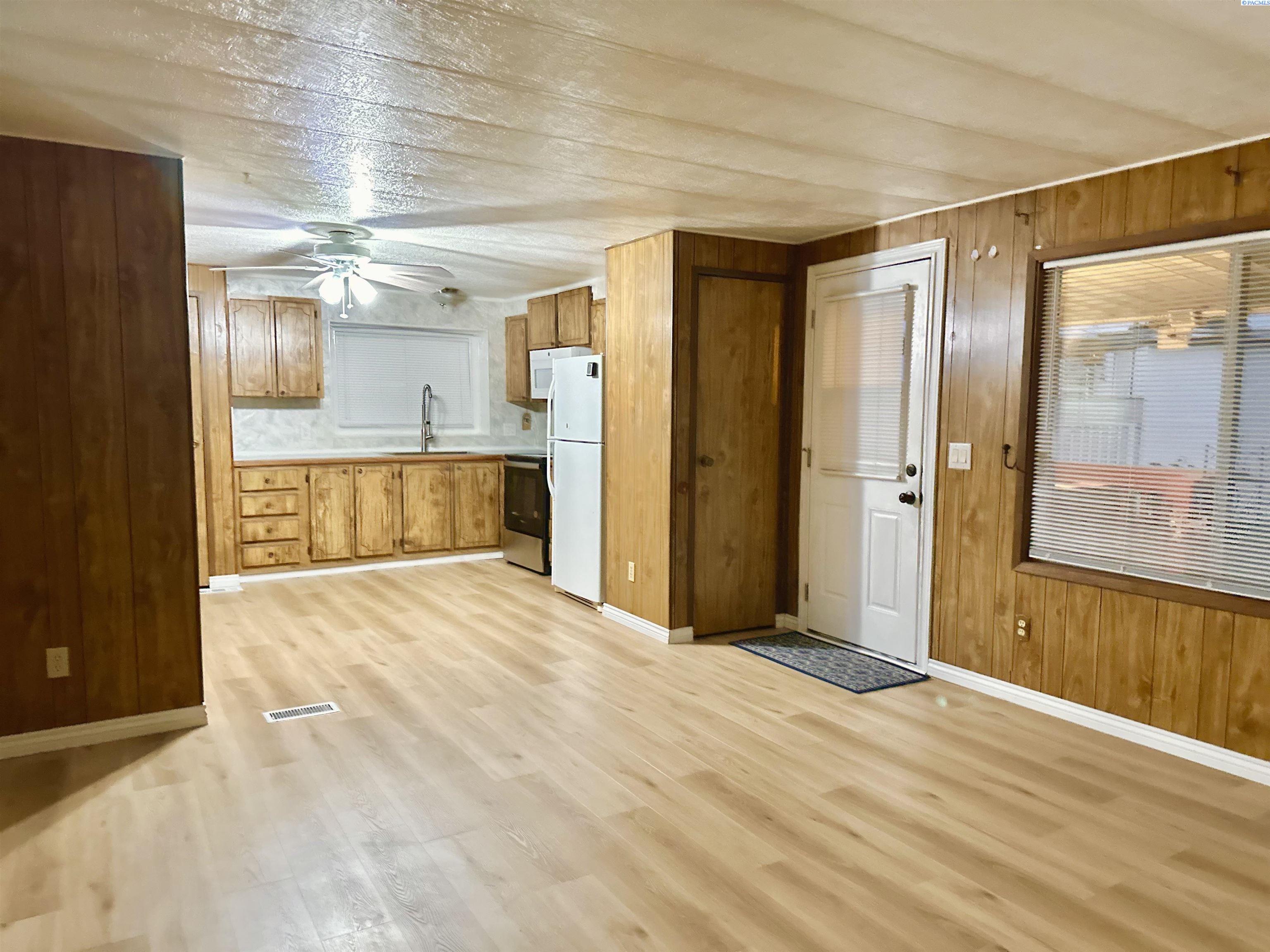 7901 W Clearwater Ave #162a #162a, Kennewick, WA 99336-851