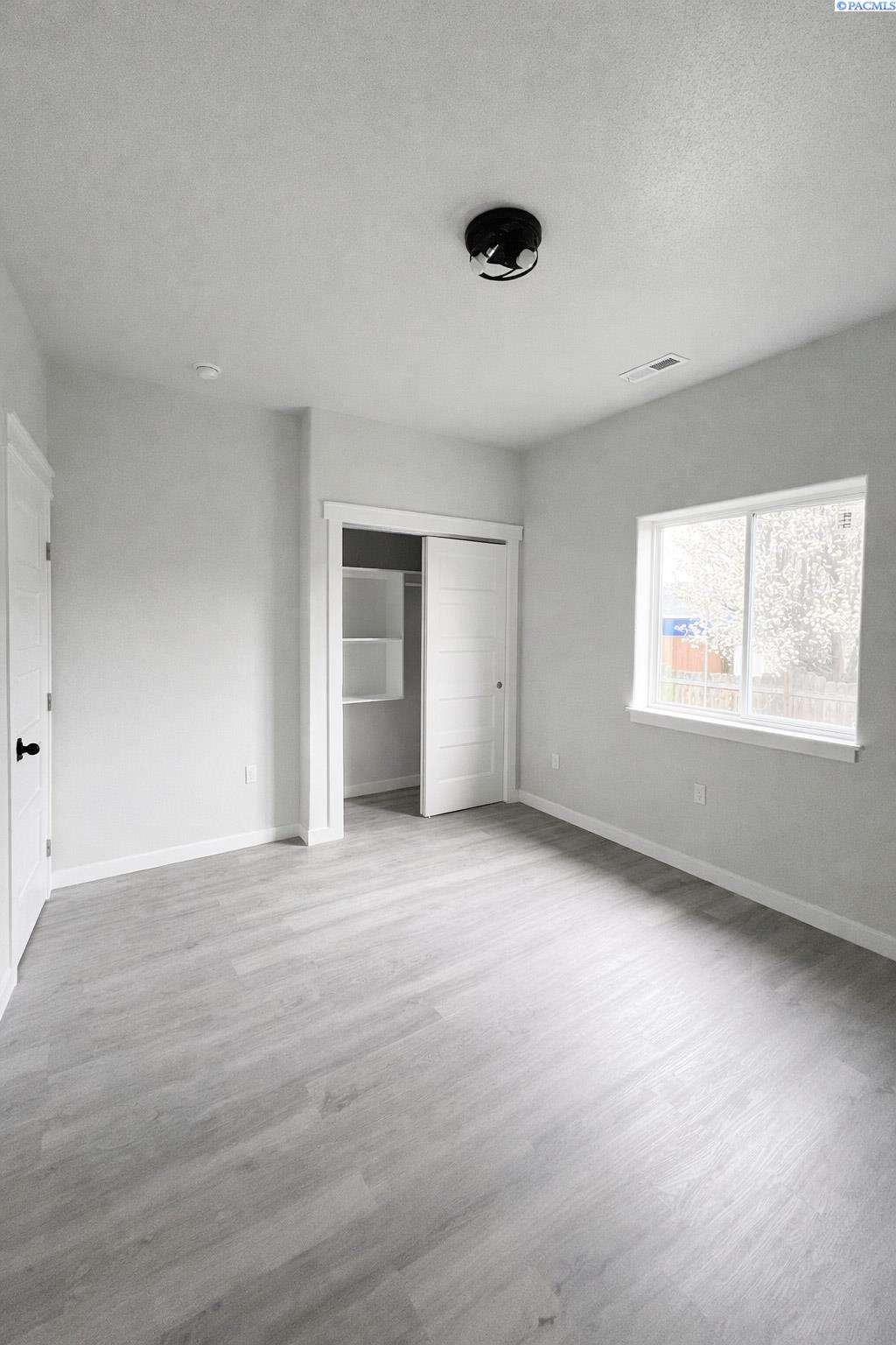 304 Victoria St, Sunnyside, WA 98944