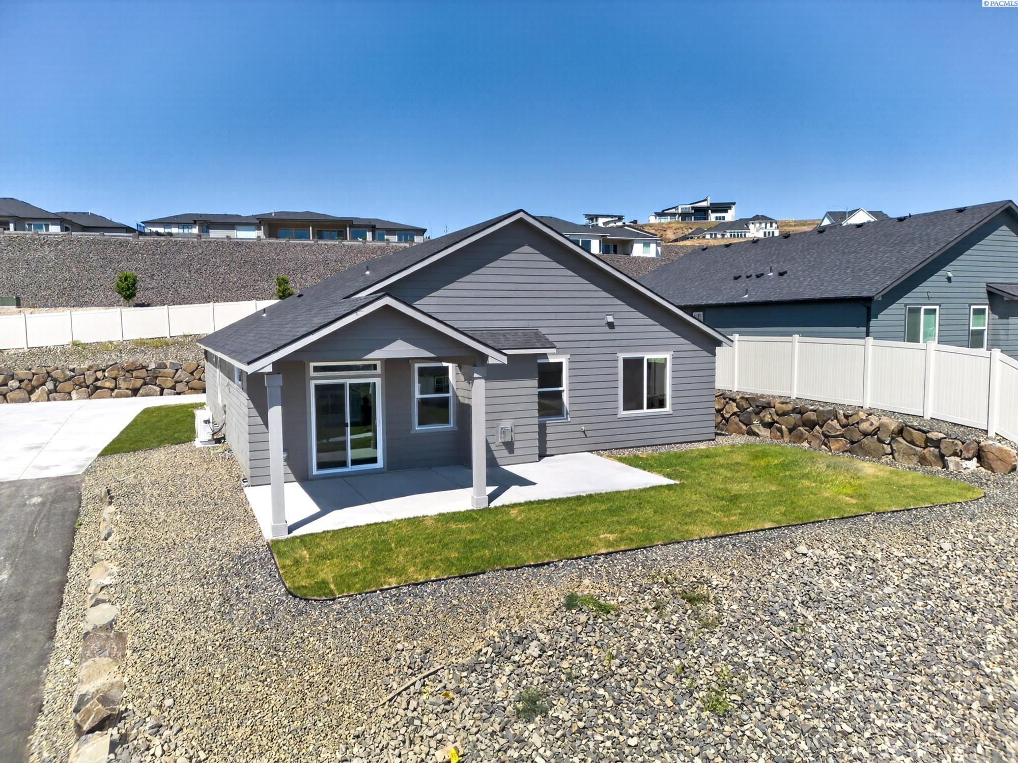 7250 24th Ave, Kennewick, WA 99338