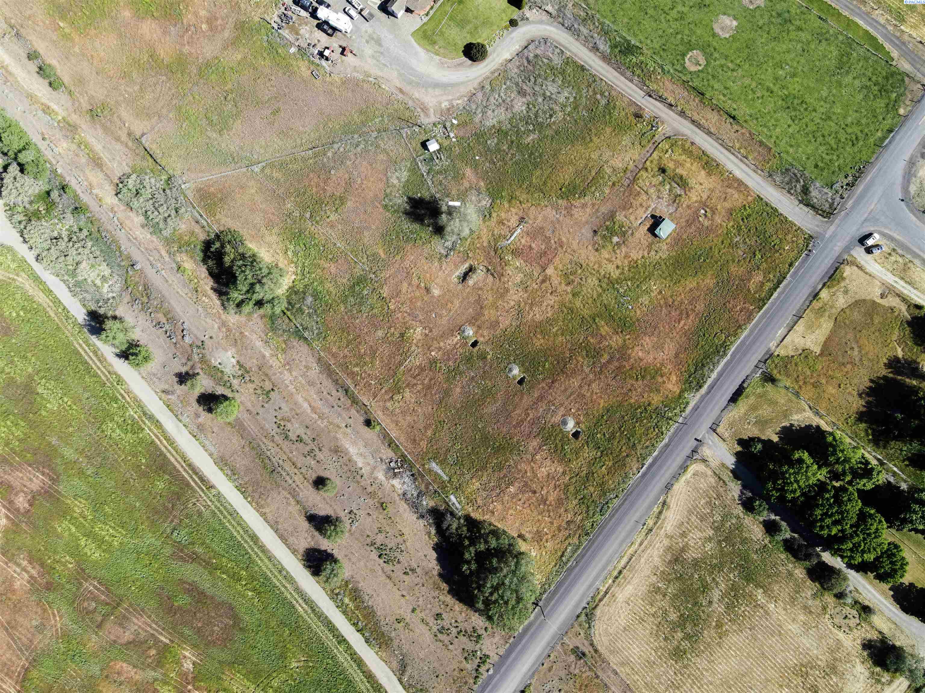 11701 N Albro Rd, Prosser, WA 99350