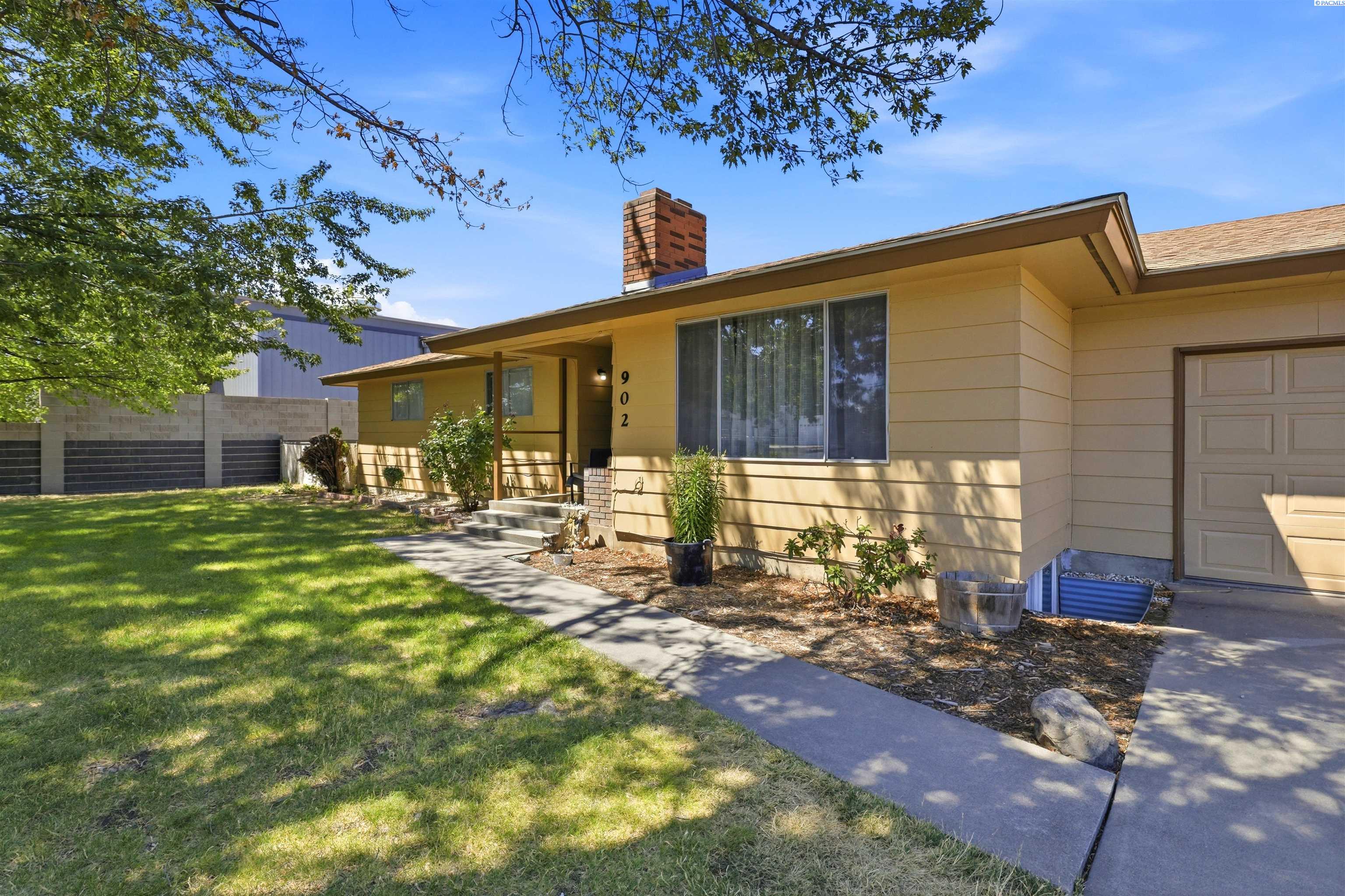 902 Kellogg , Kennewick, WA 99336
