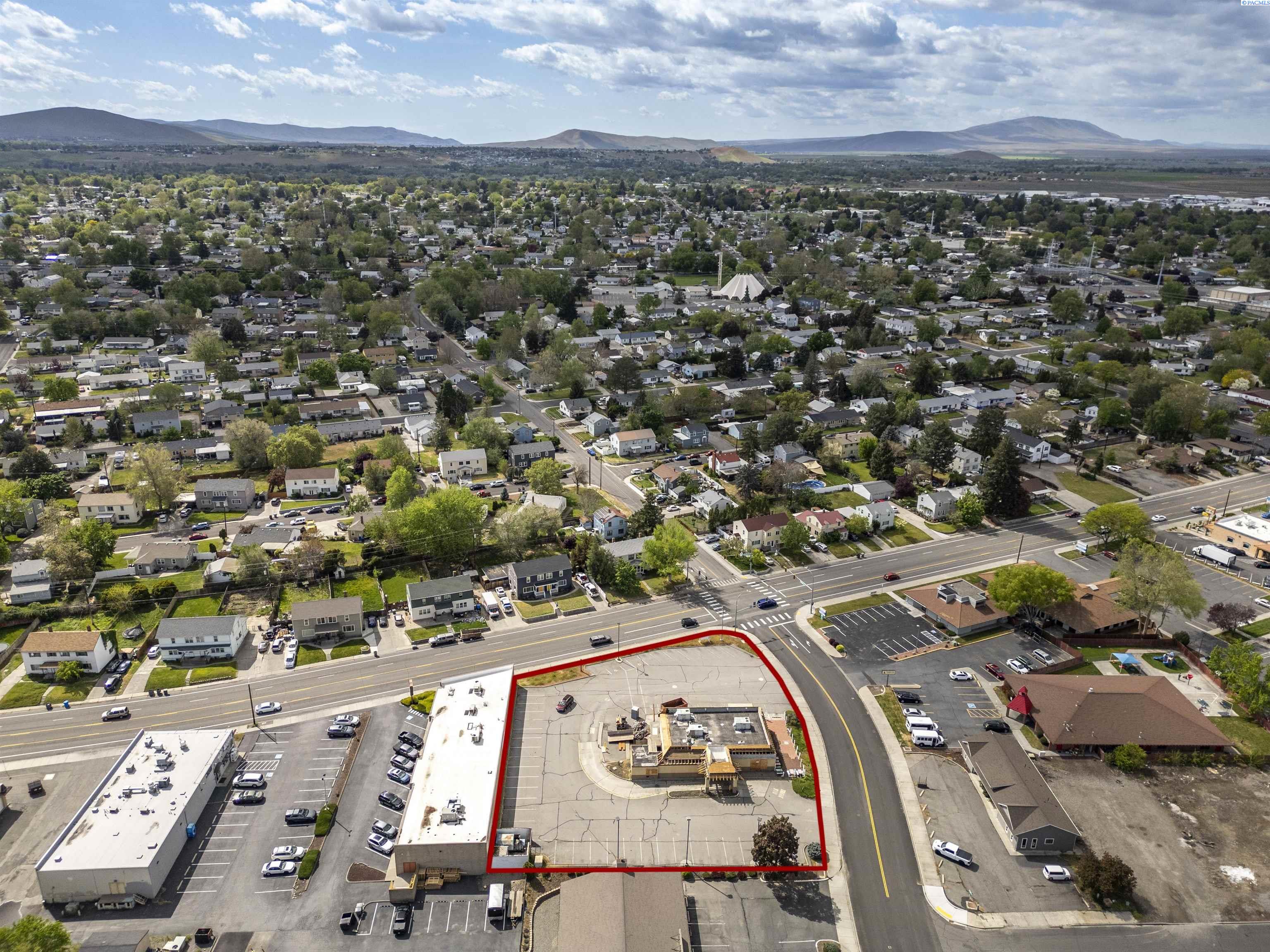 325 Torbett St, Richland, WA 99354