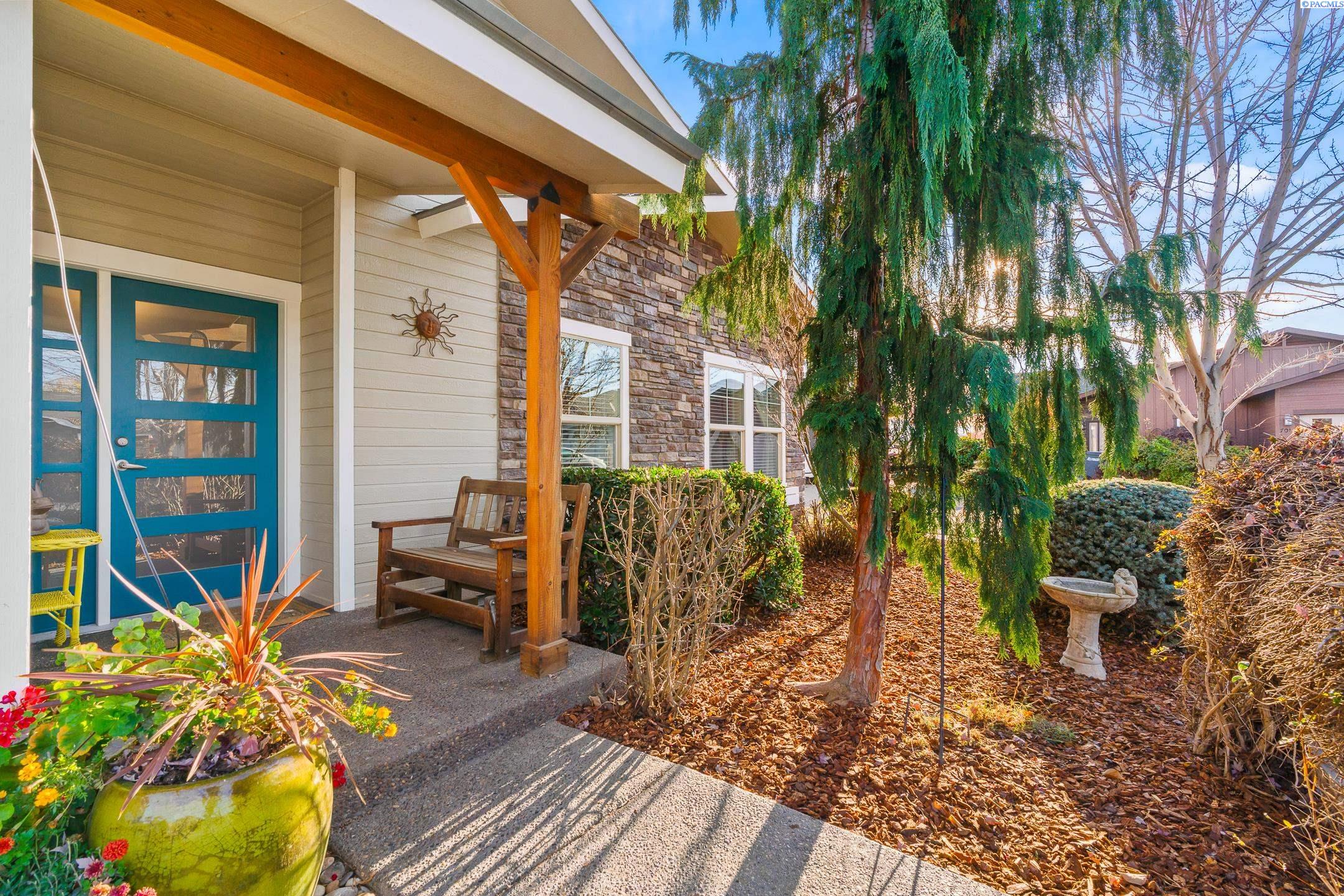 705 Kachess Lane, Zillah WA 98953