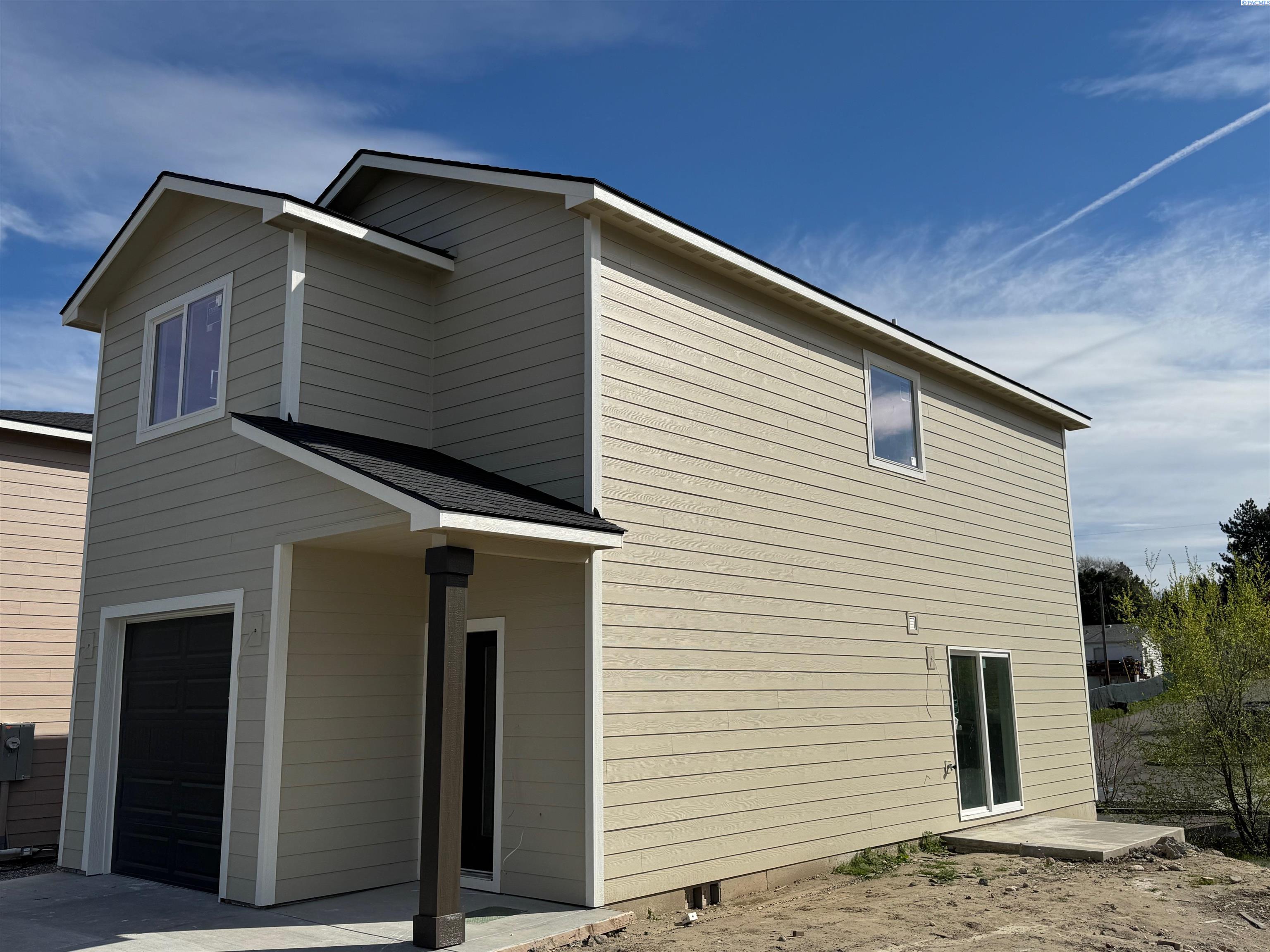 3430 6th Pl, Kennewick, WA 99336