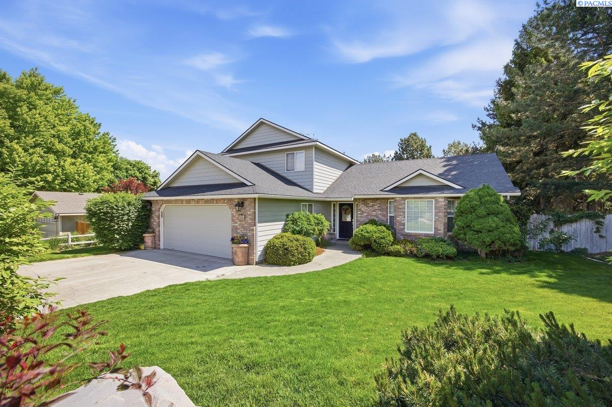 3024 Charity Ct, Kennewick, WA 99338