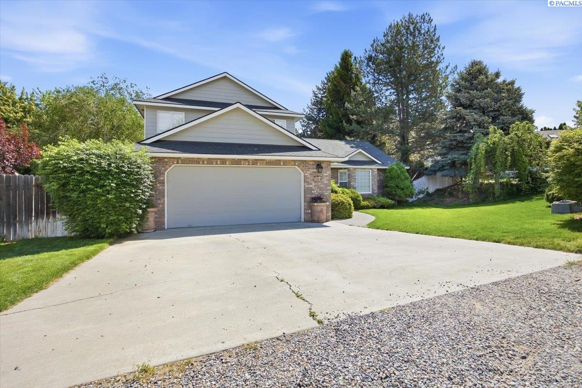 3024 Charity Ct, Kennewick, WA 99338