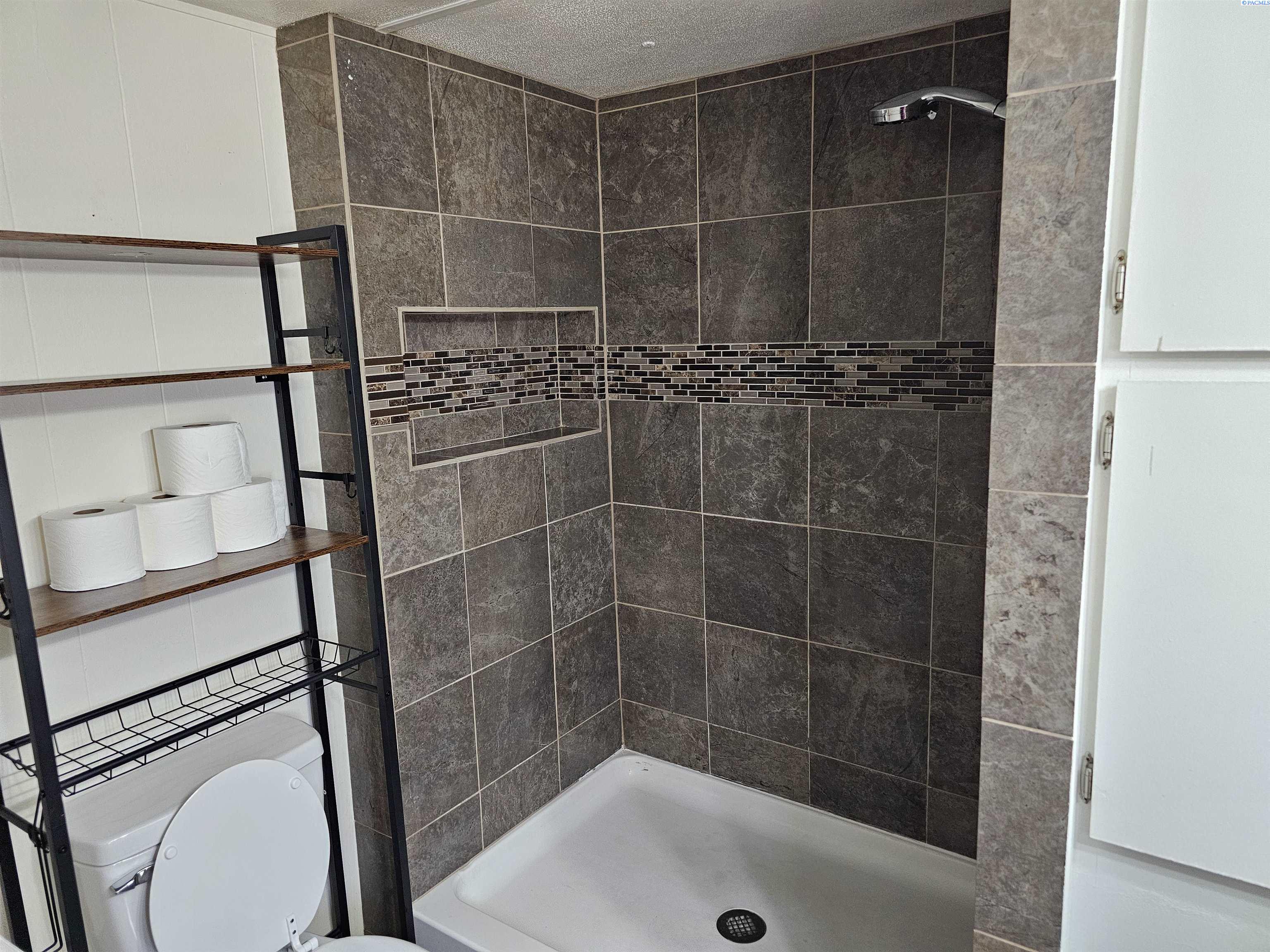 7901 W Clearwater Avenue #185 #185, Kennewick, WA 99336