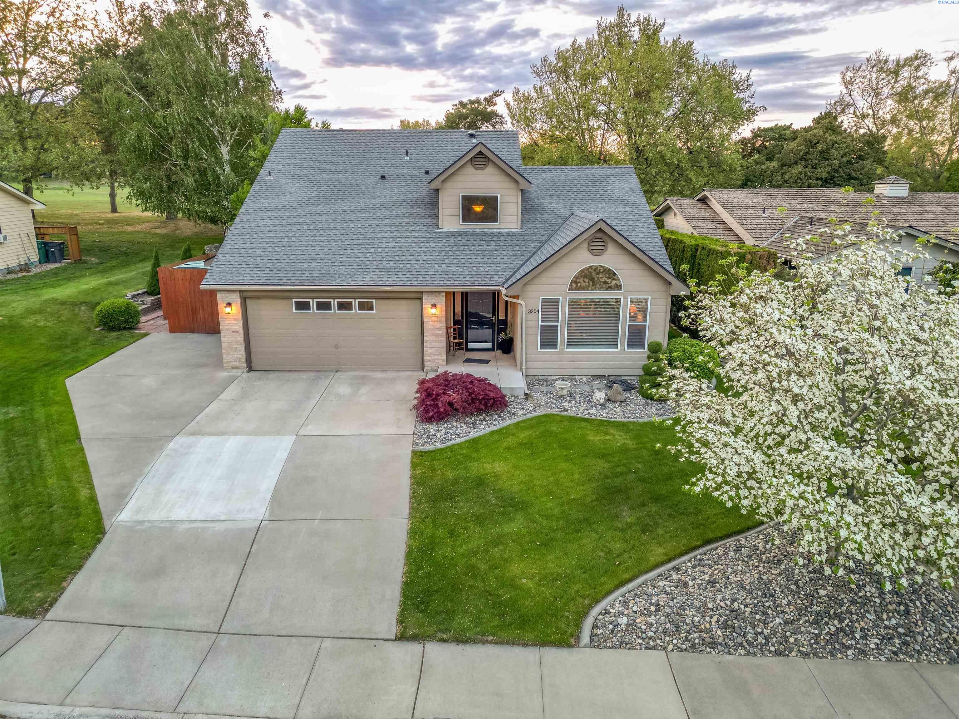 3204 Johnson Pl, Kennewick, WA 99337