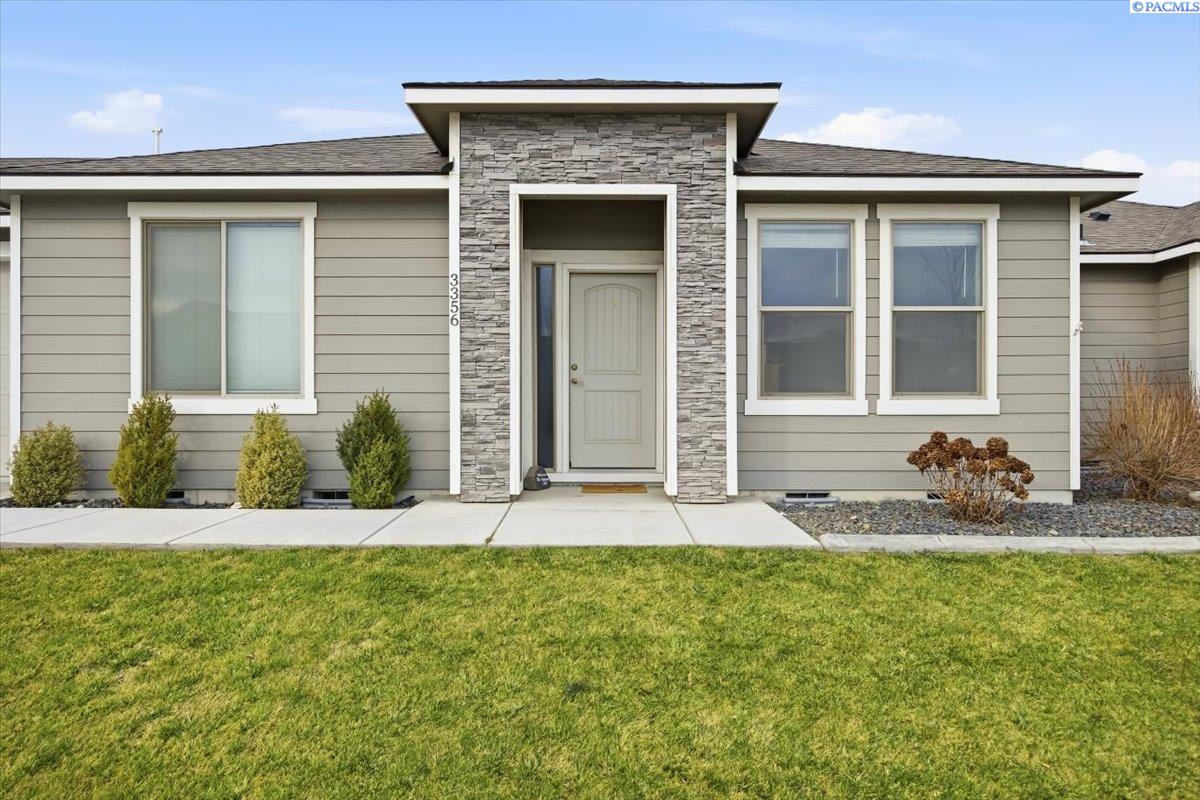 Homes for sale in Kennewick, WA | 3356 S Mckinley St, Kennewick, WA 99338 | MLS# 289809