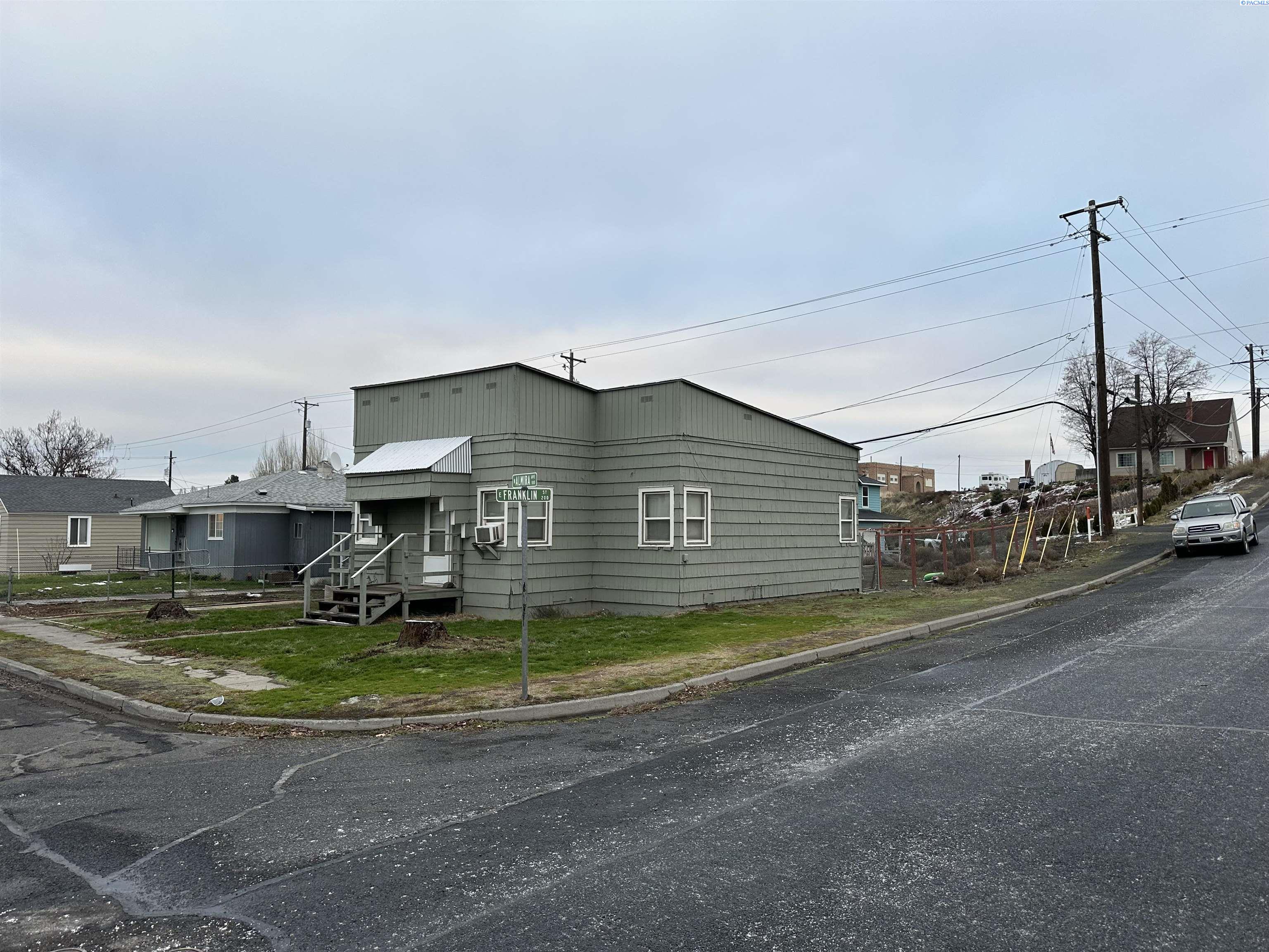 104 N Almira, Connell, WA 99326