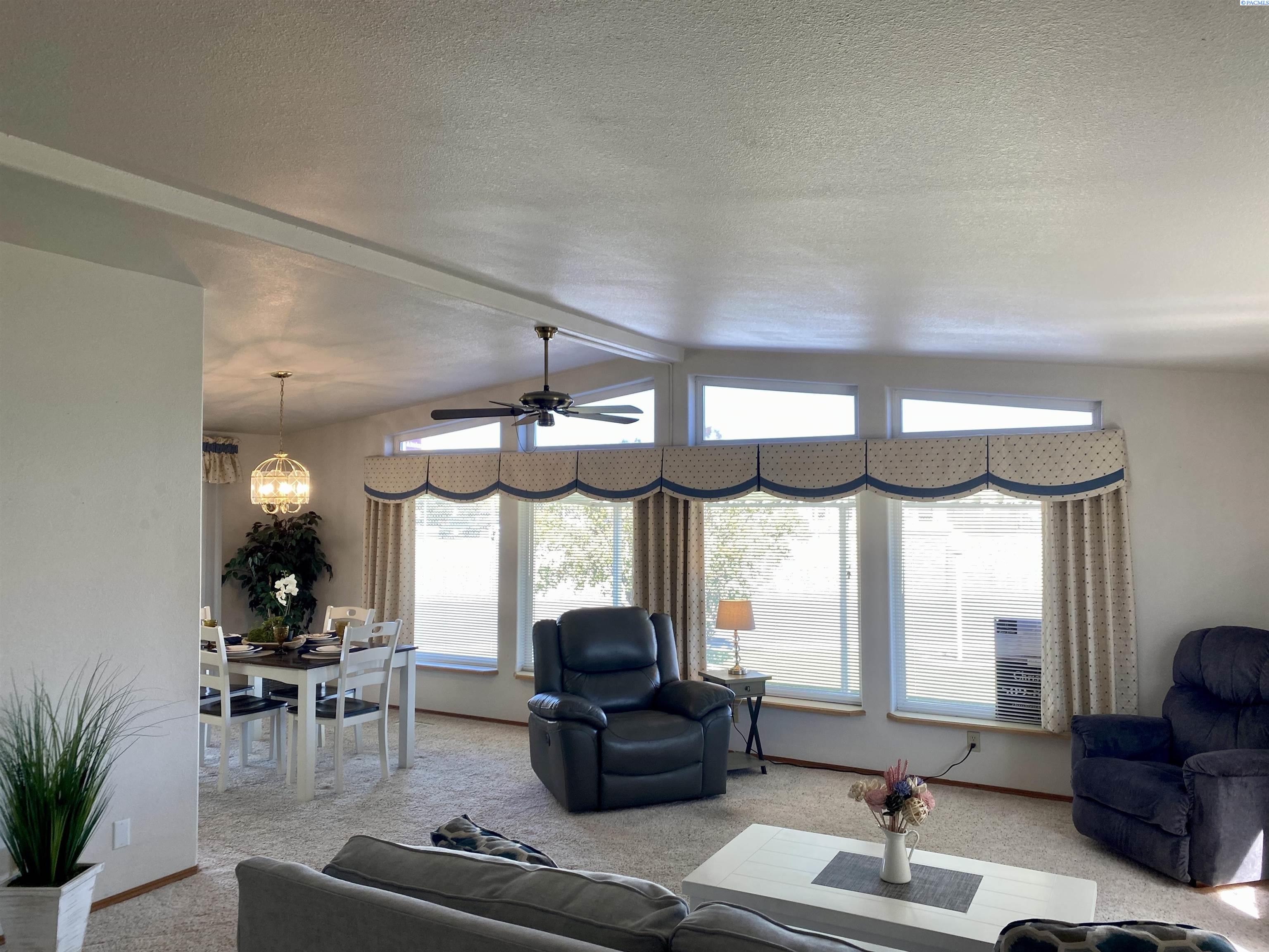 312 S Columbia Center Blvd Unit 74 #74, Kennewick, WA 99336