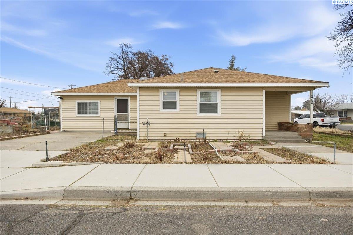 248 E Date, Connell, WA 99326