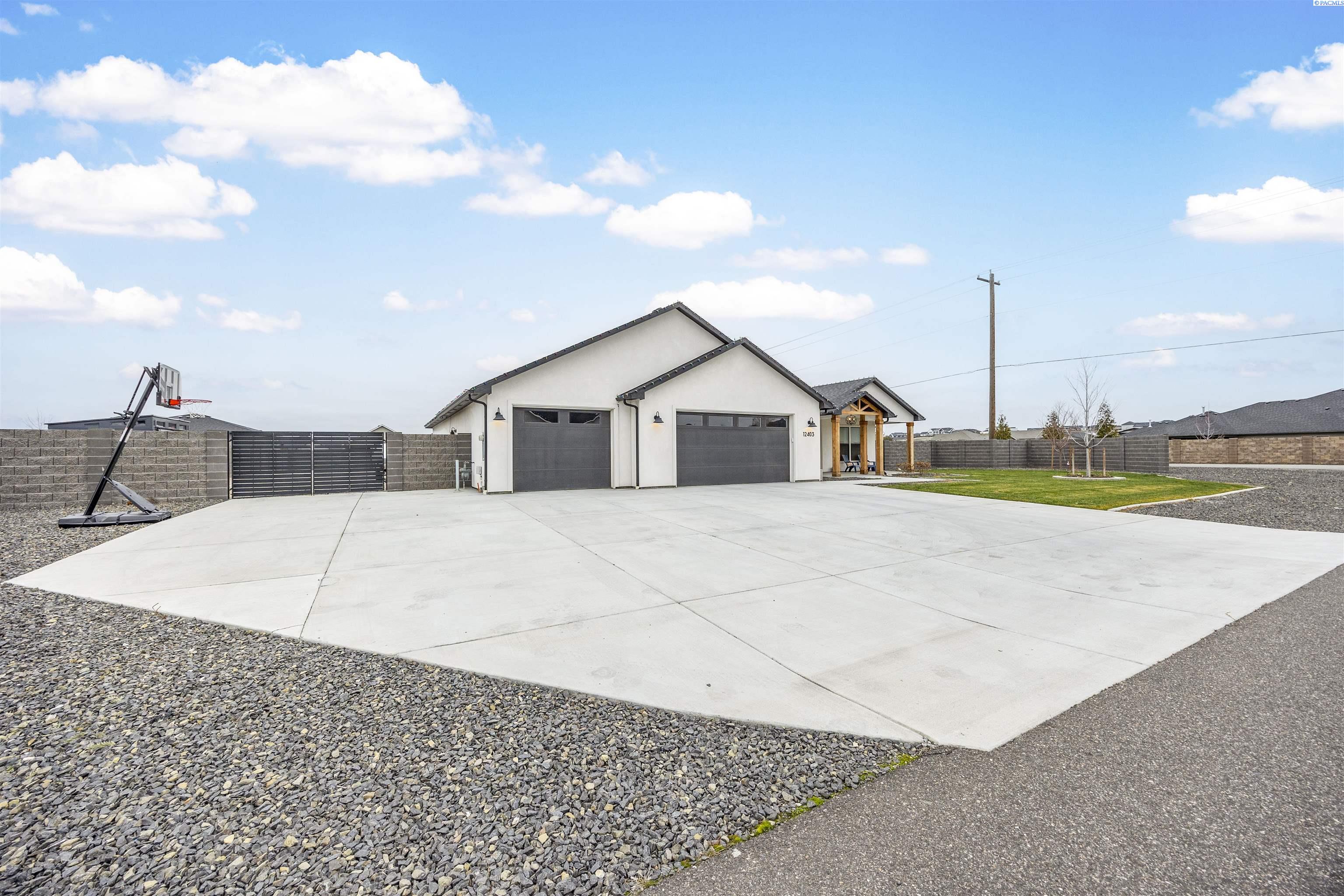 12403 Clark Fork Rd, Pasco, WA 99301