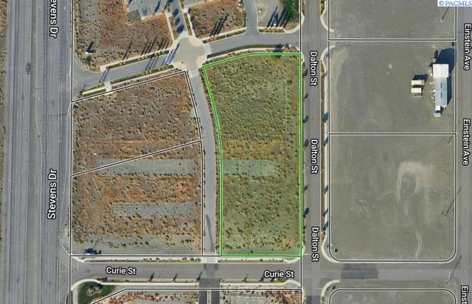 750 Curie St, Richland, WA 99354