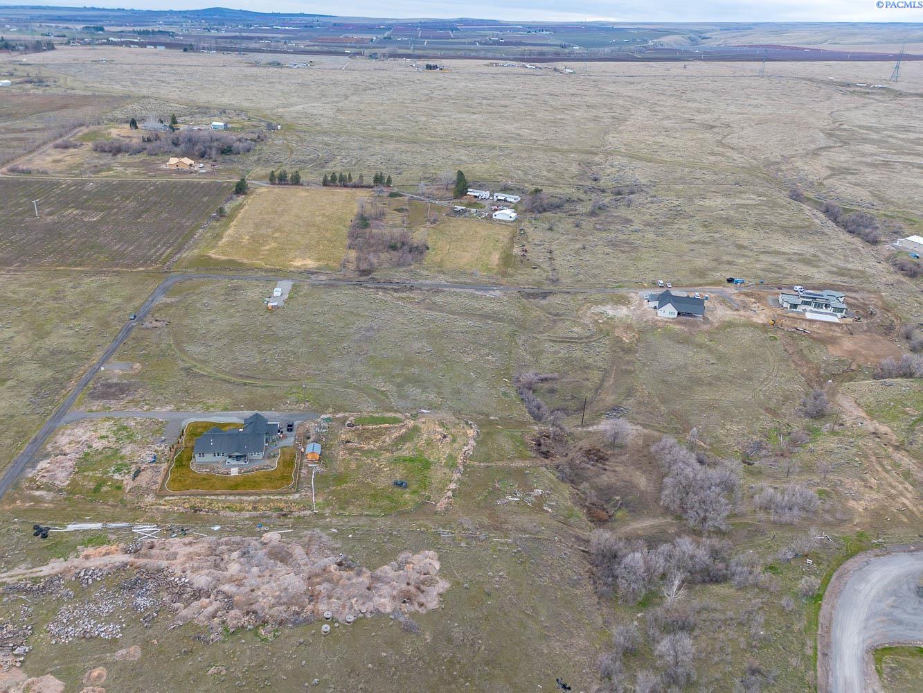 65654 654 Pr Nw, Benton City, WA 99320