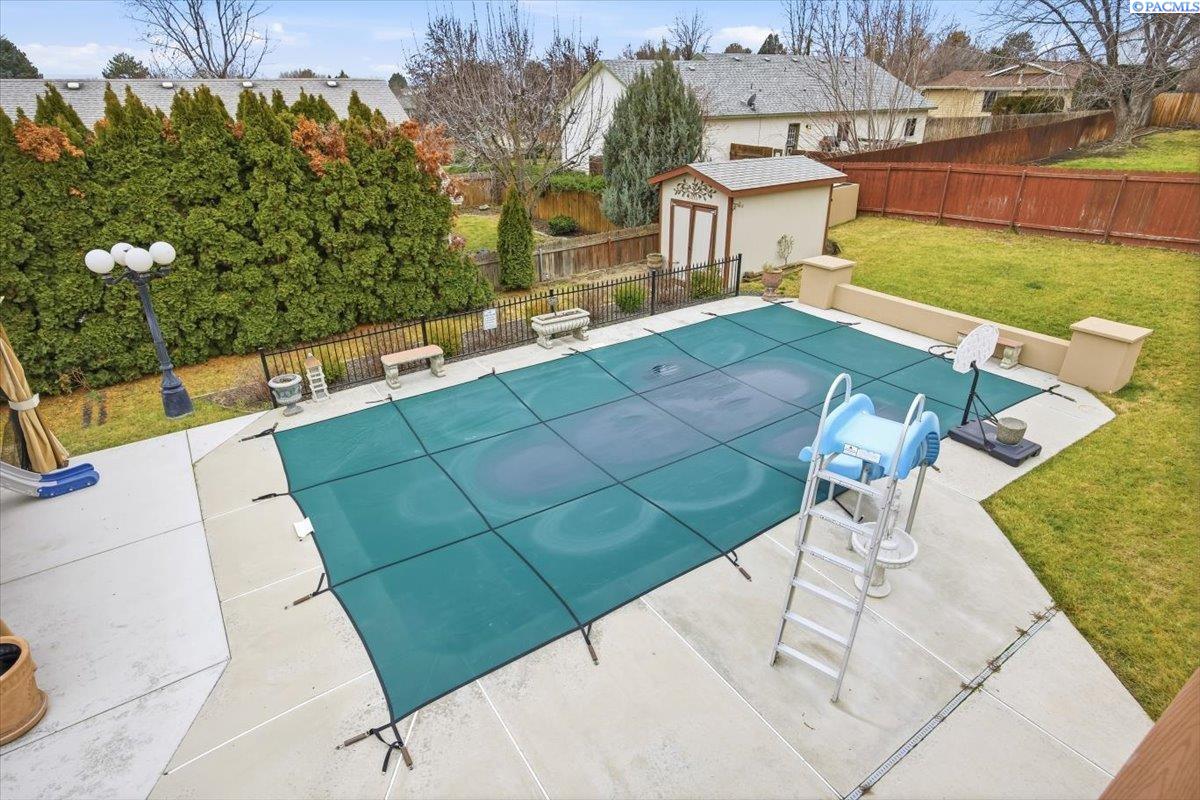 4406 Sahara Dr, Pasco, WA 99301