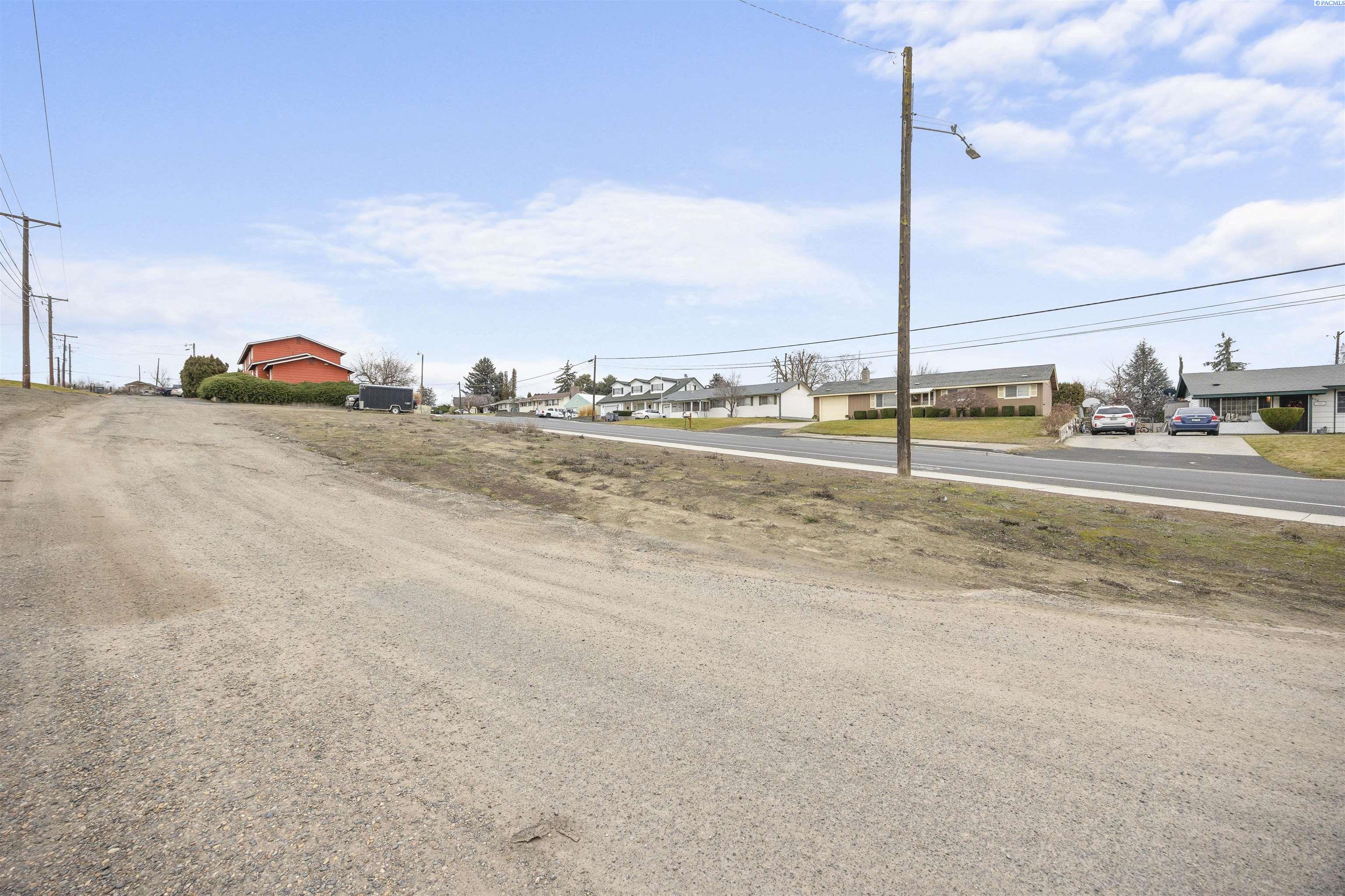 Homes for sale in Zillah, WA | 1013 Second Ave, Zillah, WA 98953 | MLS# 290075