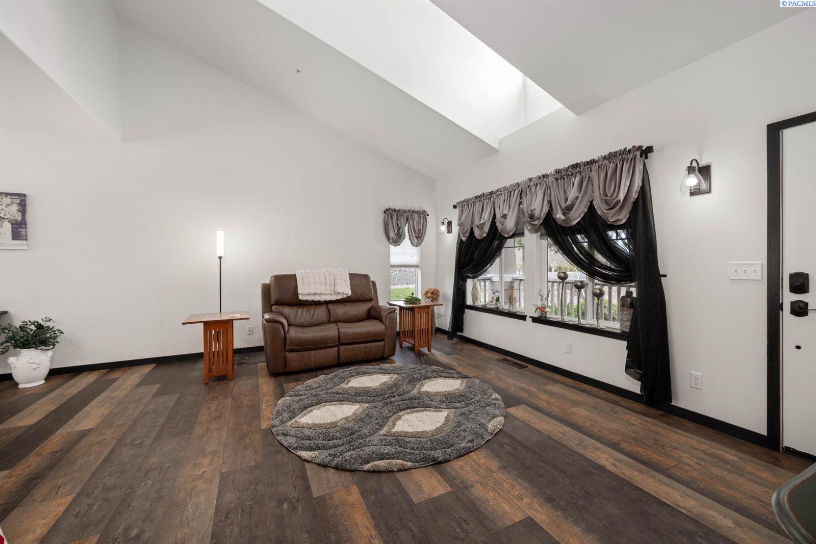 7313 20th Ct, Kennewick, WA 99338