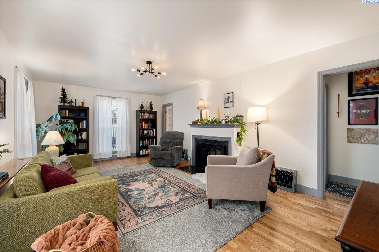 503 1st Ave, Kennewick, WA 99336