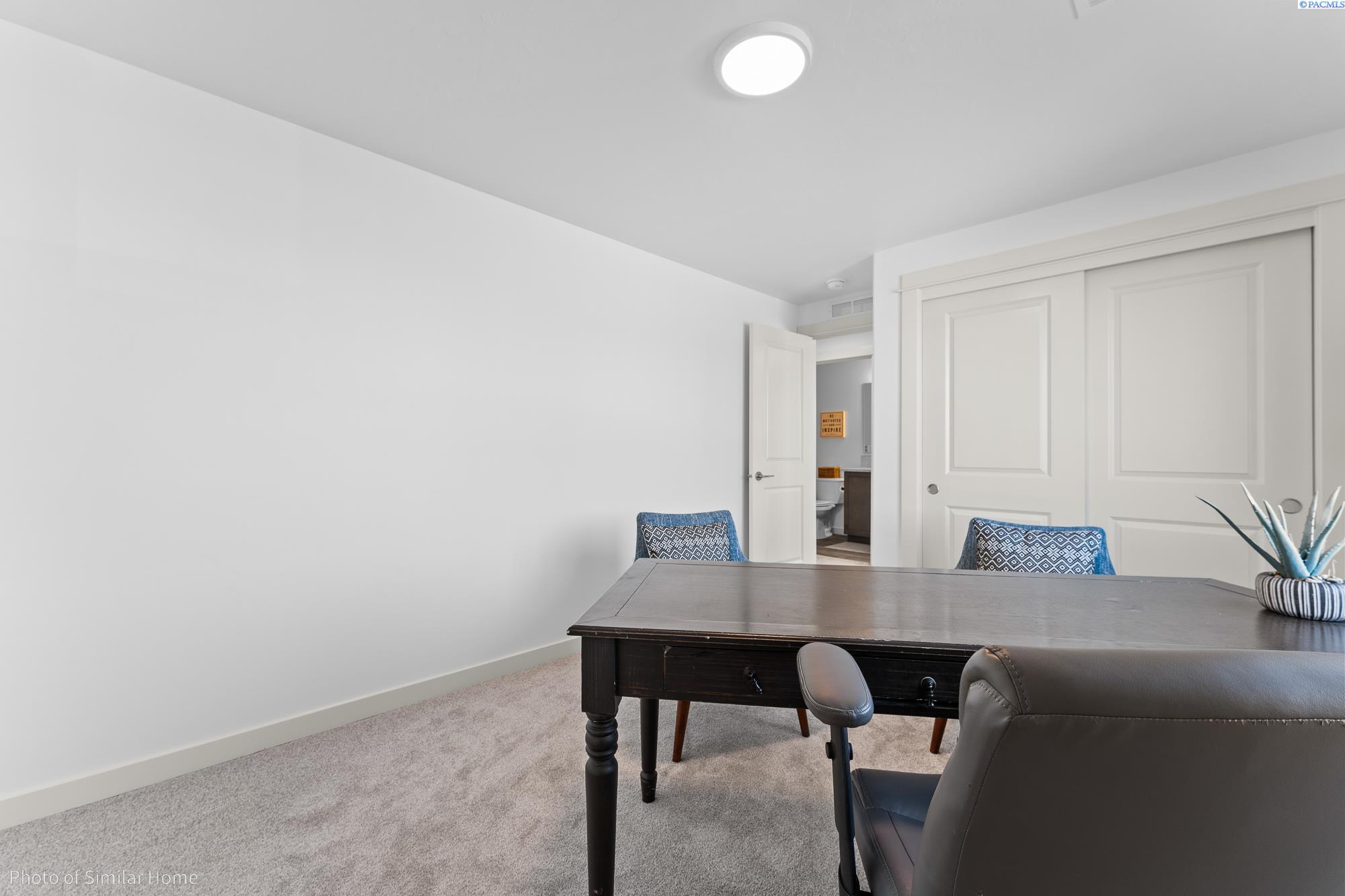 613 Snowking St, Richland, WA 99352