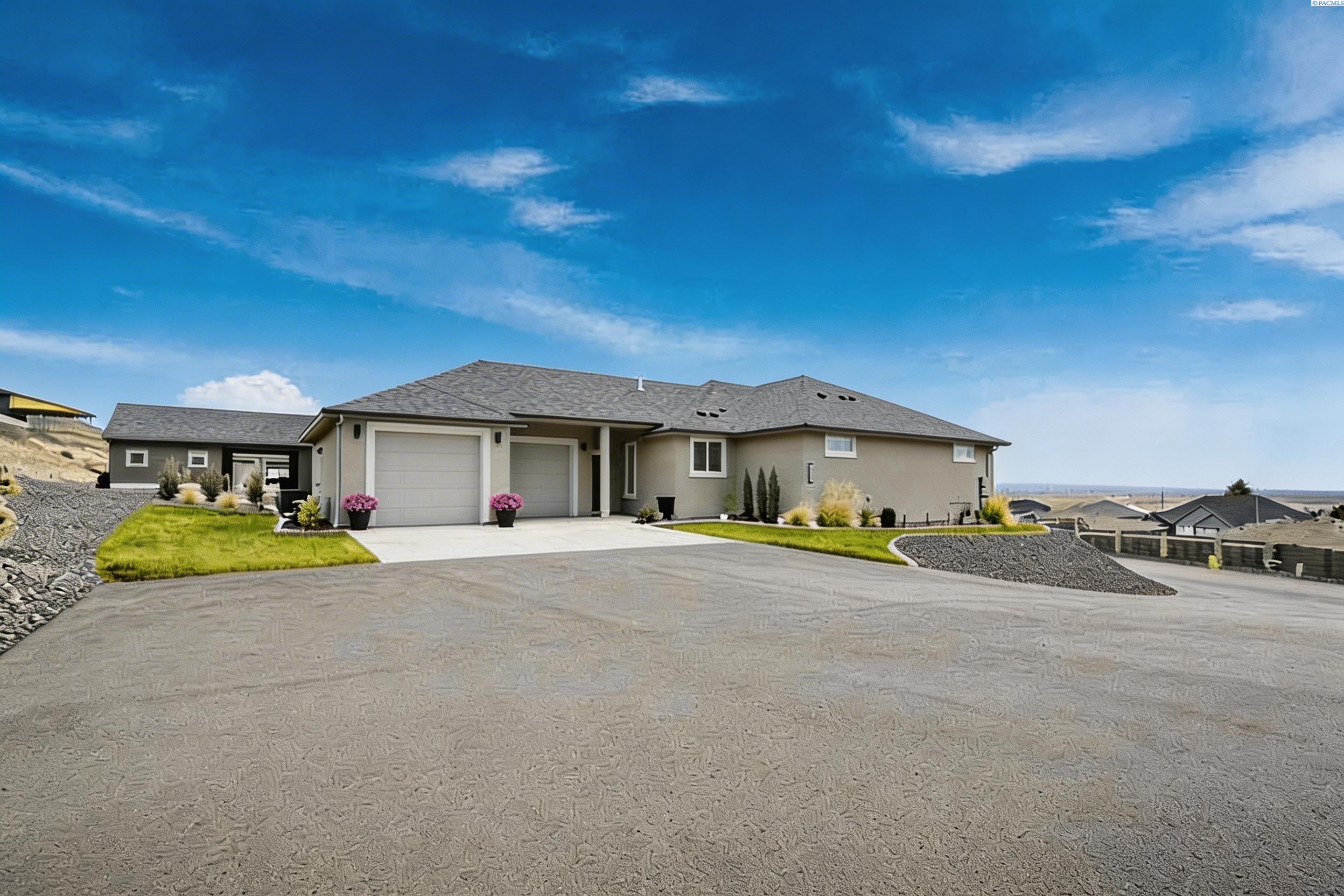 6657 Caspian Pl, West Richland, WA 99353