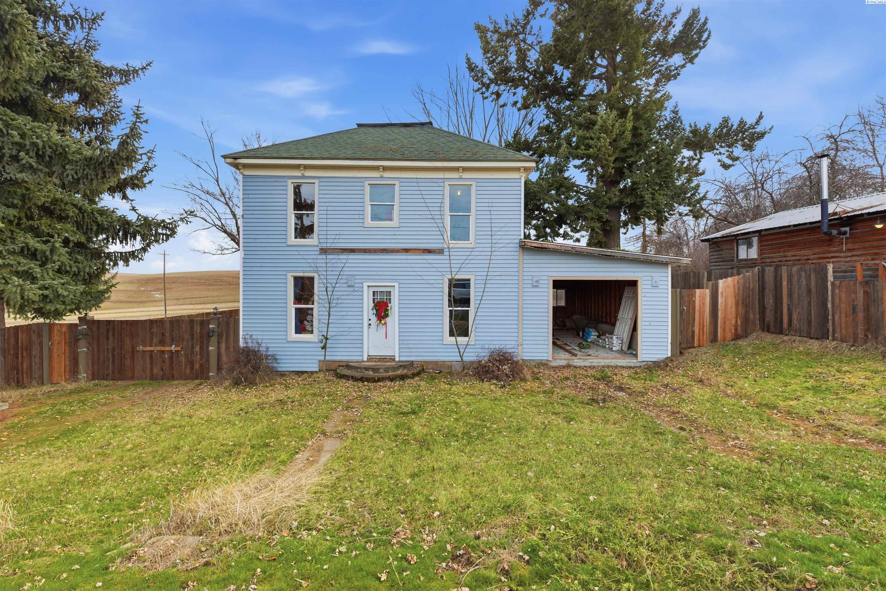 305 W Rednour St, Oakesdale WA 99158