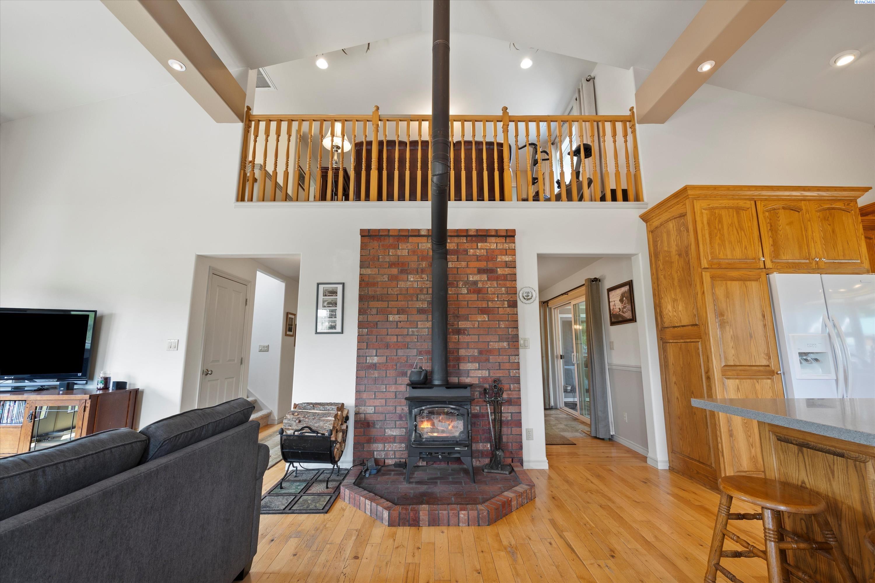 Homes for sale in Waitsburg, WA | 6379 Lewis Peak, Waitsburg, WA 99361 | MLS# 290207