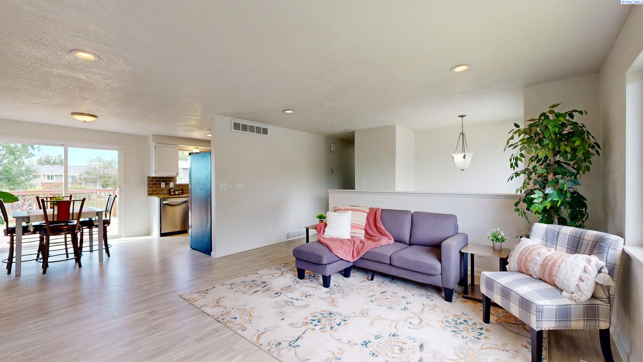 4611 Mallard Ct, West Richland, WA 99353