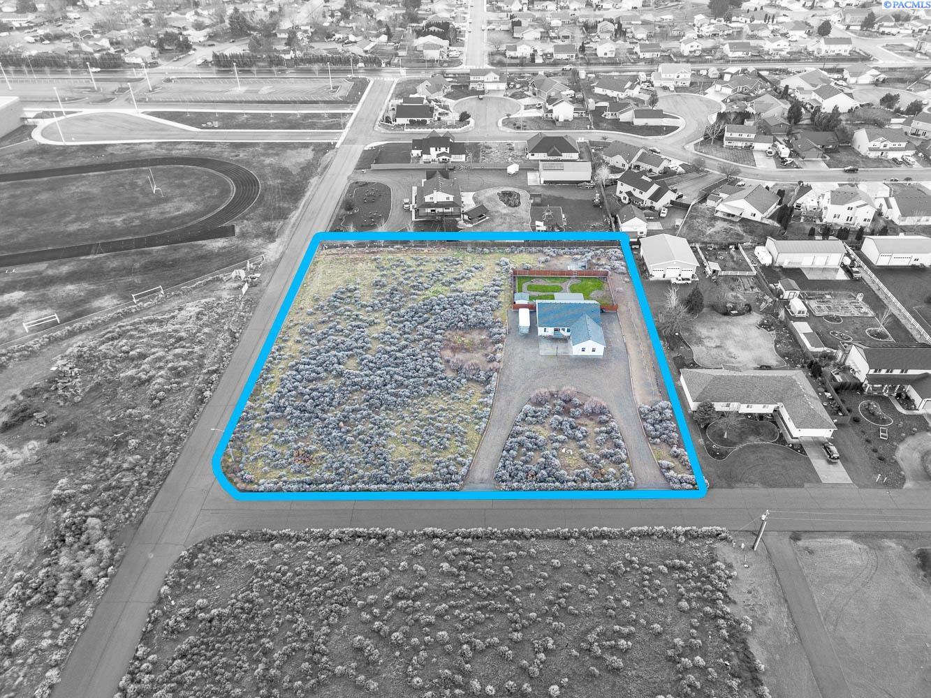 5413 Norma St, West Richland, WA 99353