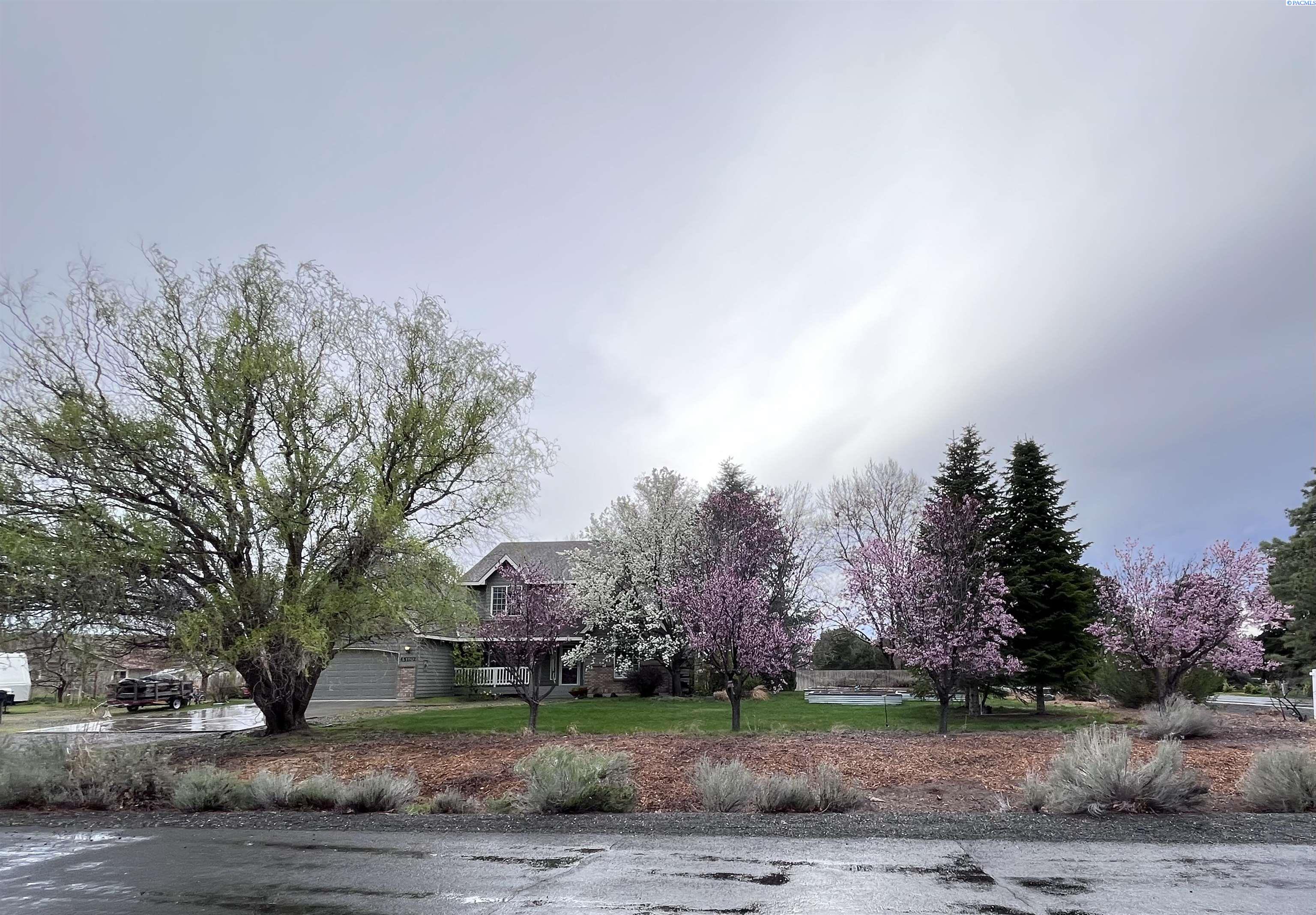 45102 Alderbrook Ct, West Richland, WA 99353